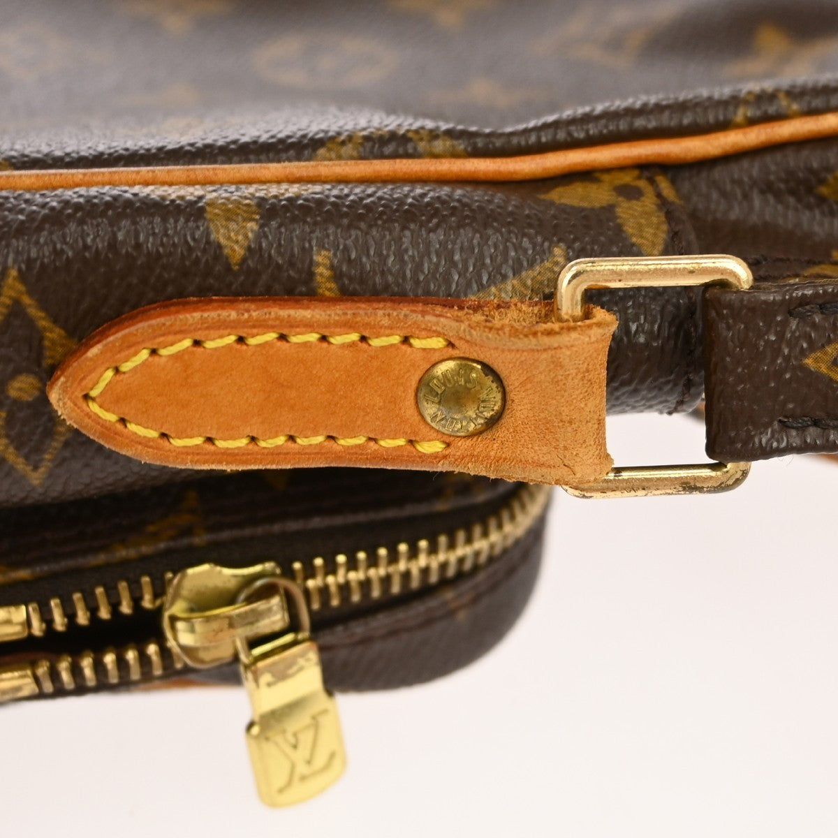 Louis Vuitton Amazone Monogram Canvas Brown Canvas Handbag (Pre-Owned)