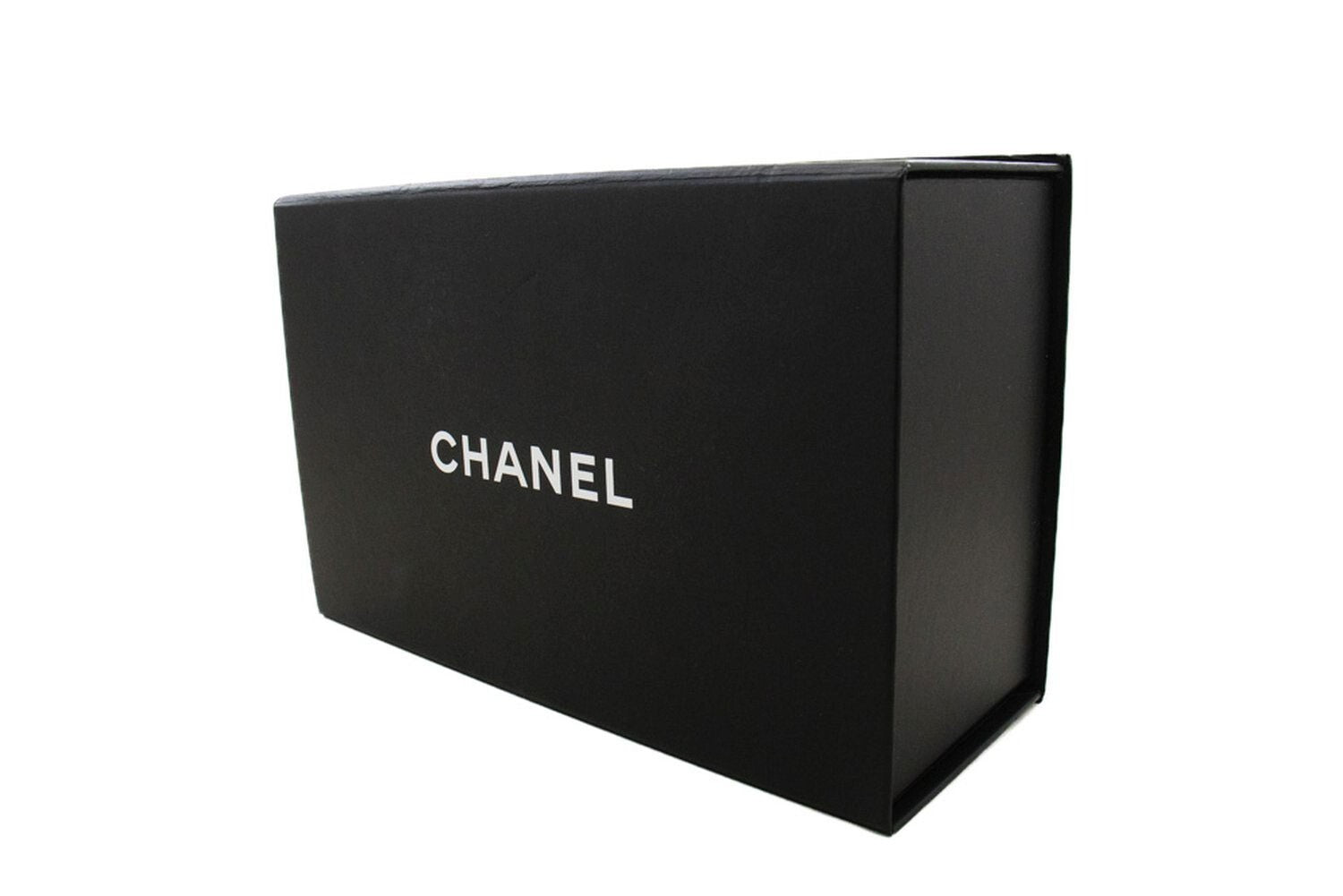 Chanel Boy Flap Quilted Calfskin Black Calfskin Shoulder Bag Bag (Pre-Owned)