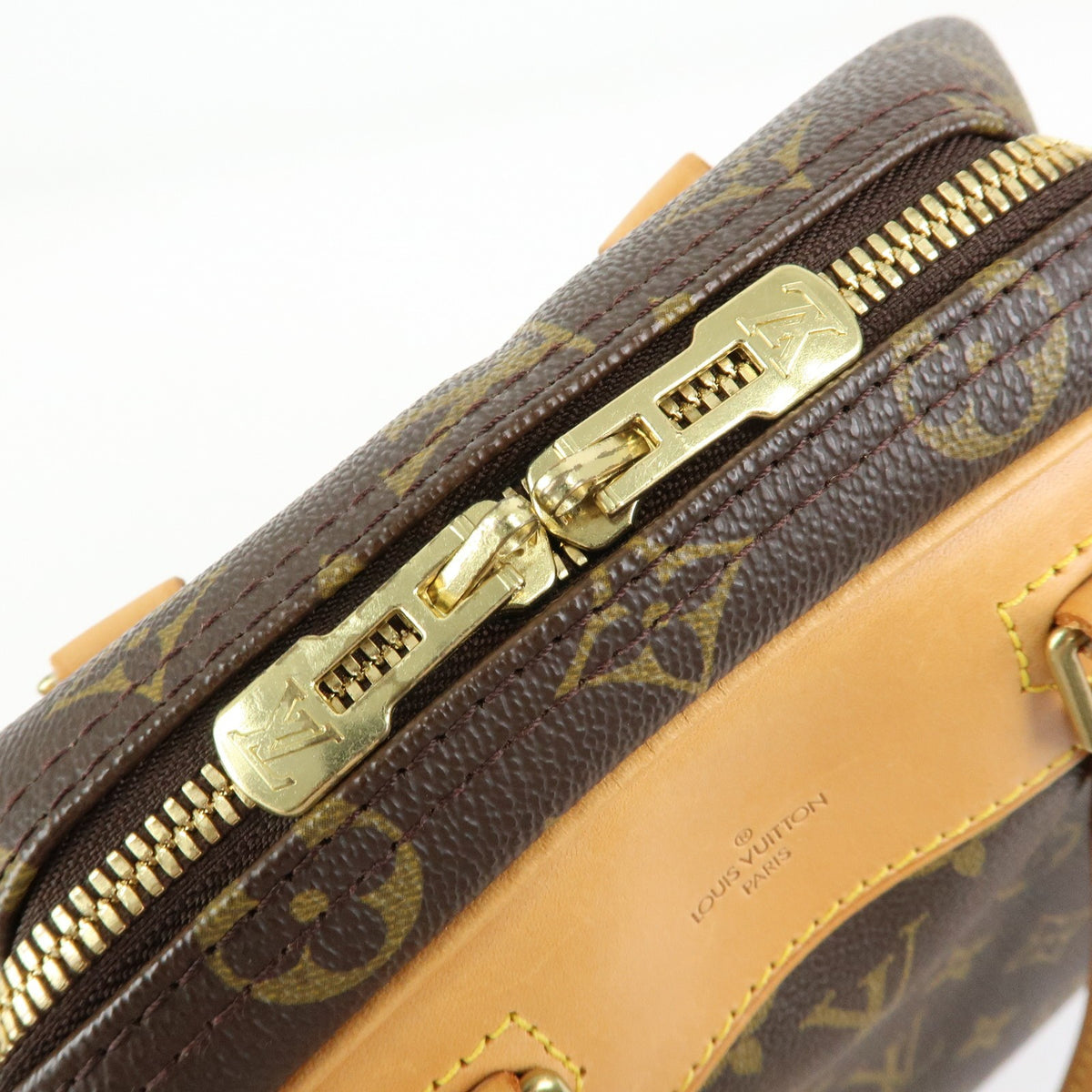 Louis Vuitton Excursion Monogram Canvas Brown Canvas Handbag (Pre-Owned)