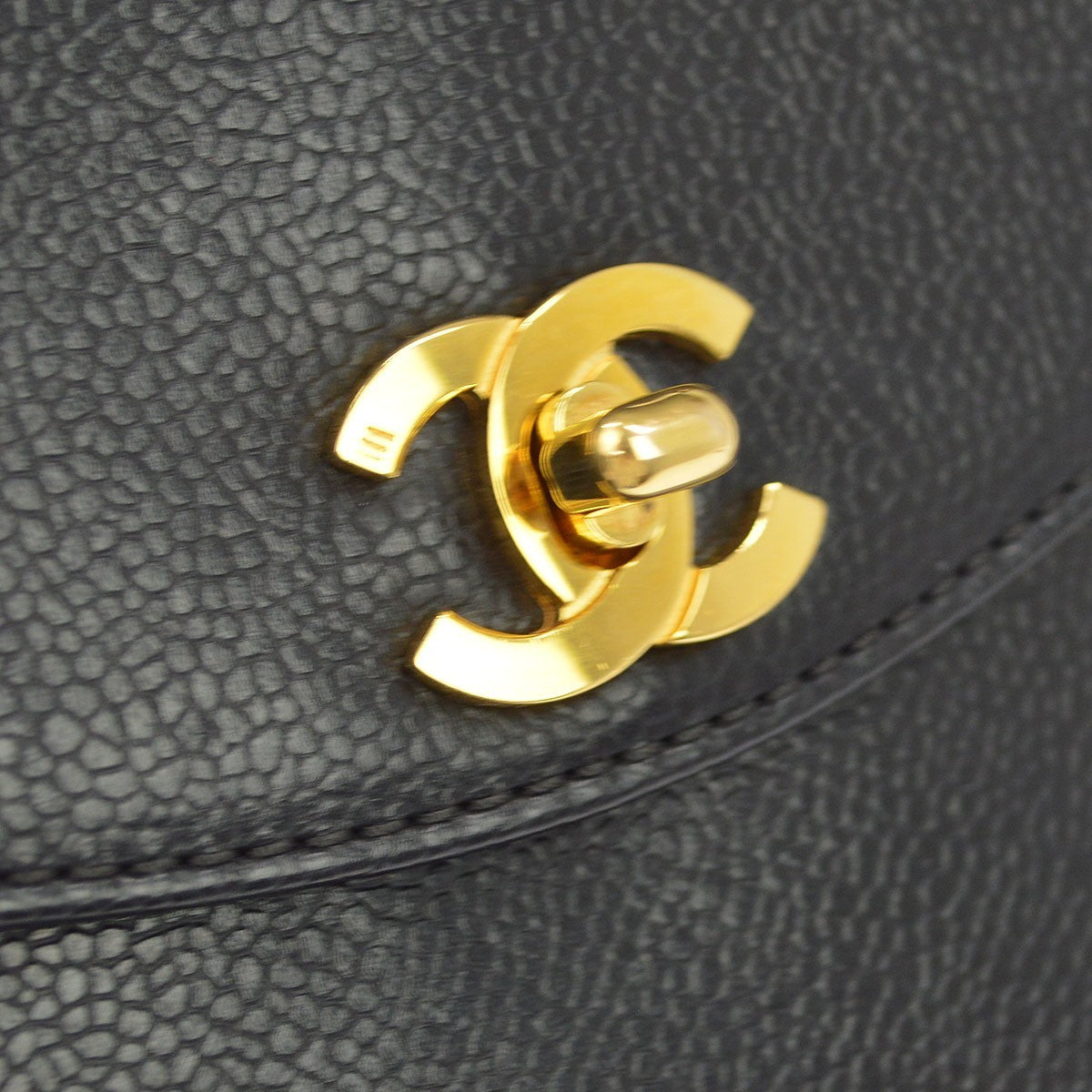 Chanel Vintage Front Pocket Quilted Caviar Black Leather Shoulder Bag Bag (Pre-Owned)