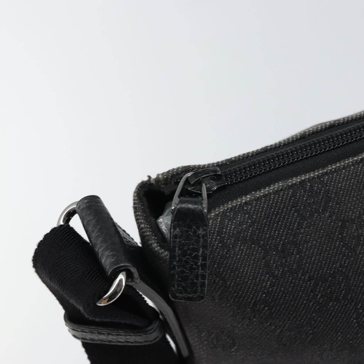 Gucci Zip Messenger Gg Canvas With Perforated Leather Black Canvas Shoulder Bag Bag (Pre-Owned)