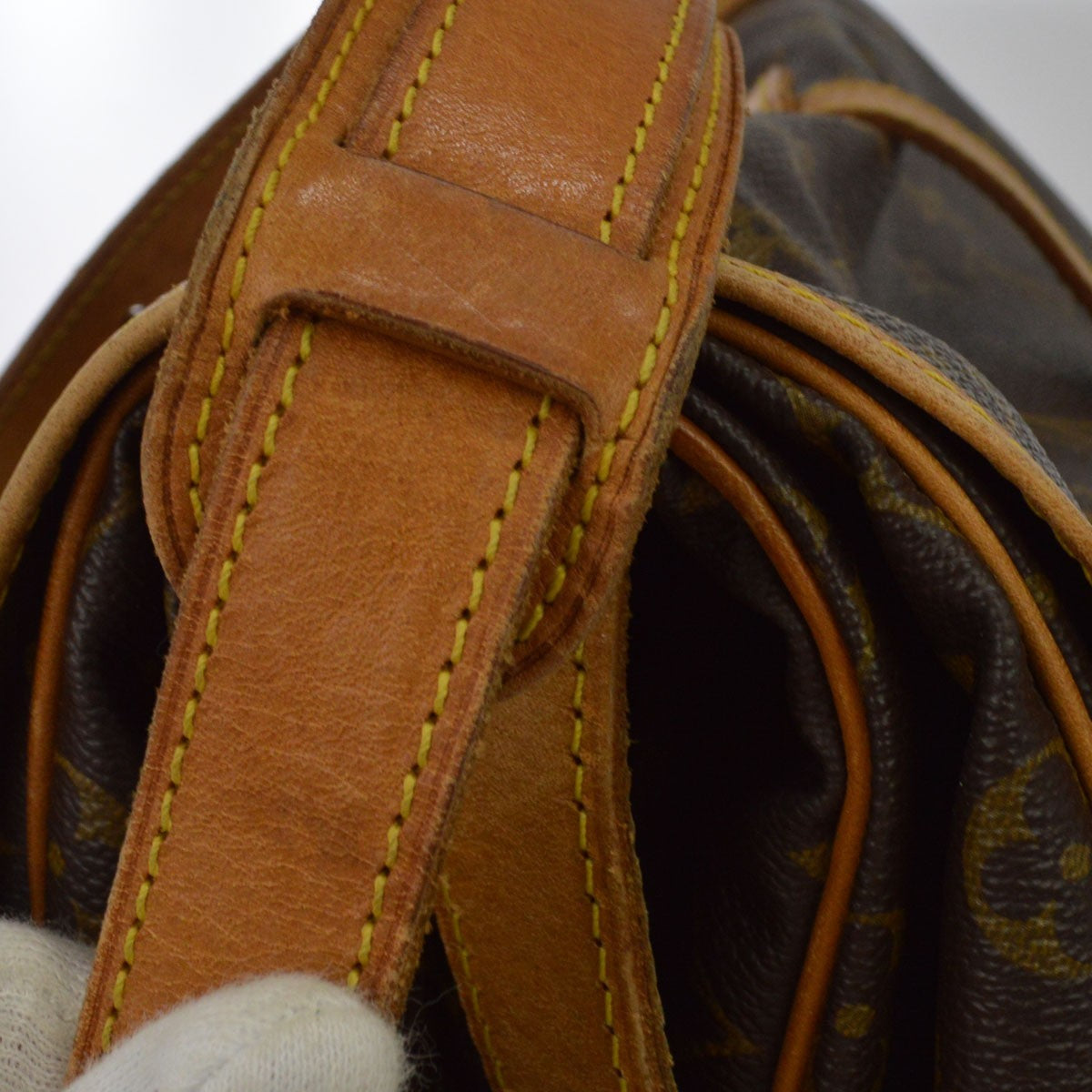 Louis Vuitton Saumur Monogram Canvas Brown Canvas Shoulder Bag Bag (Pre-Owned)