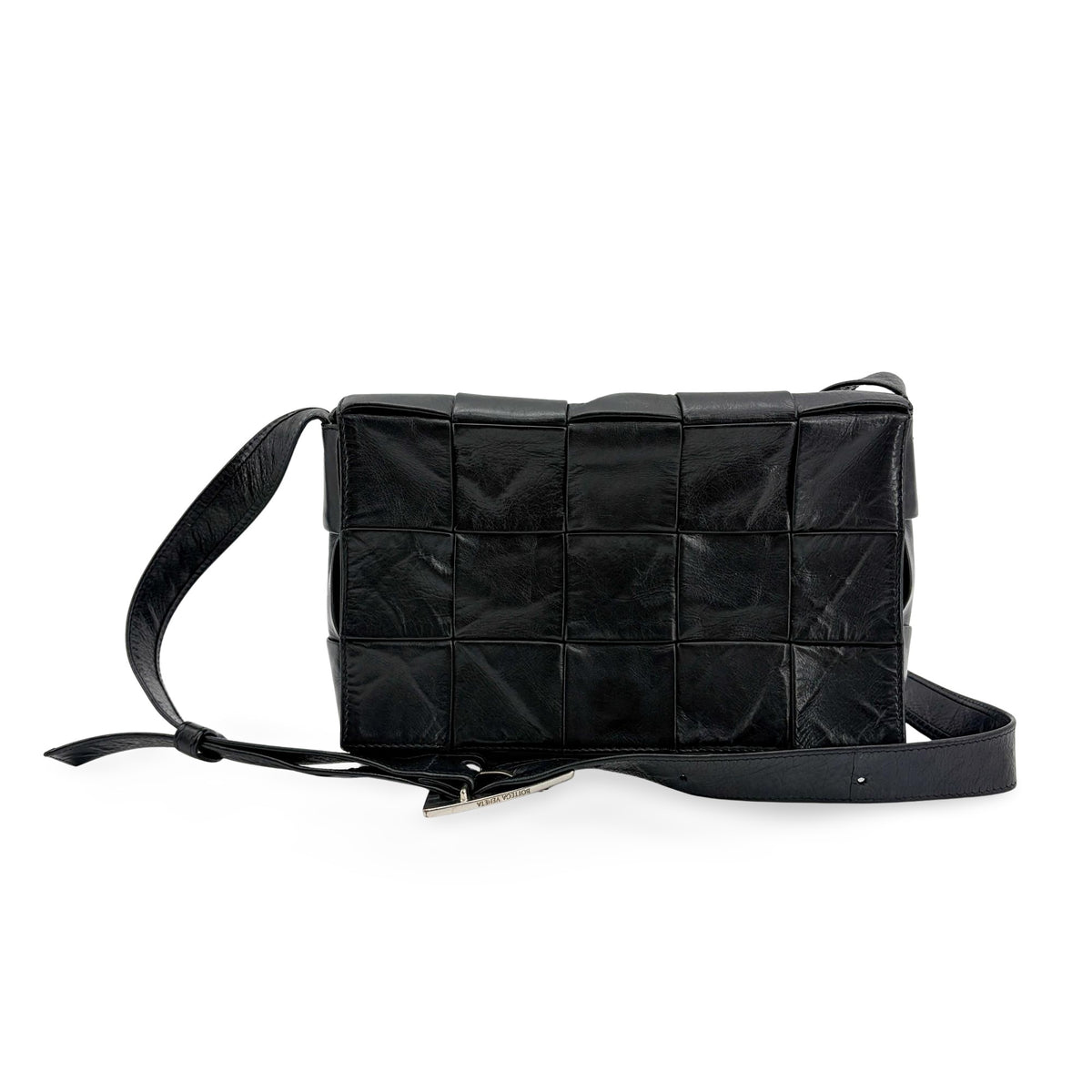 Bottega Veneta Cassette Maxi Intrecciato Leather Black Leather Shoulder Bag Bag (Pre-Owned)