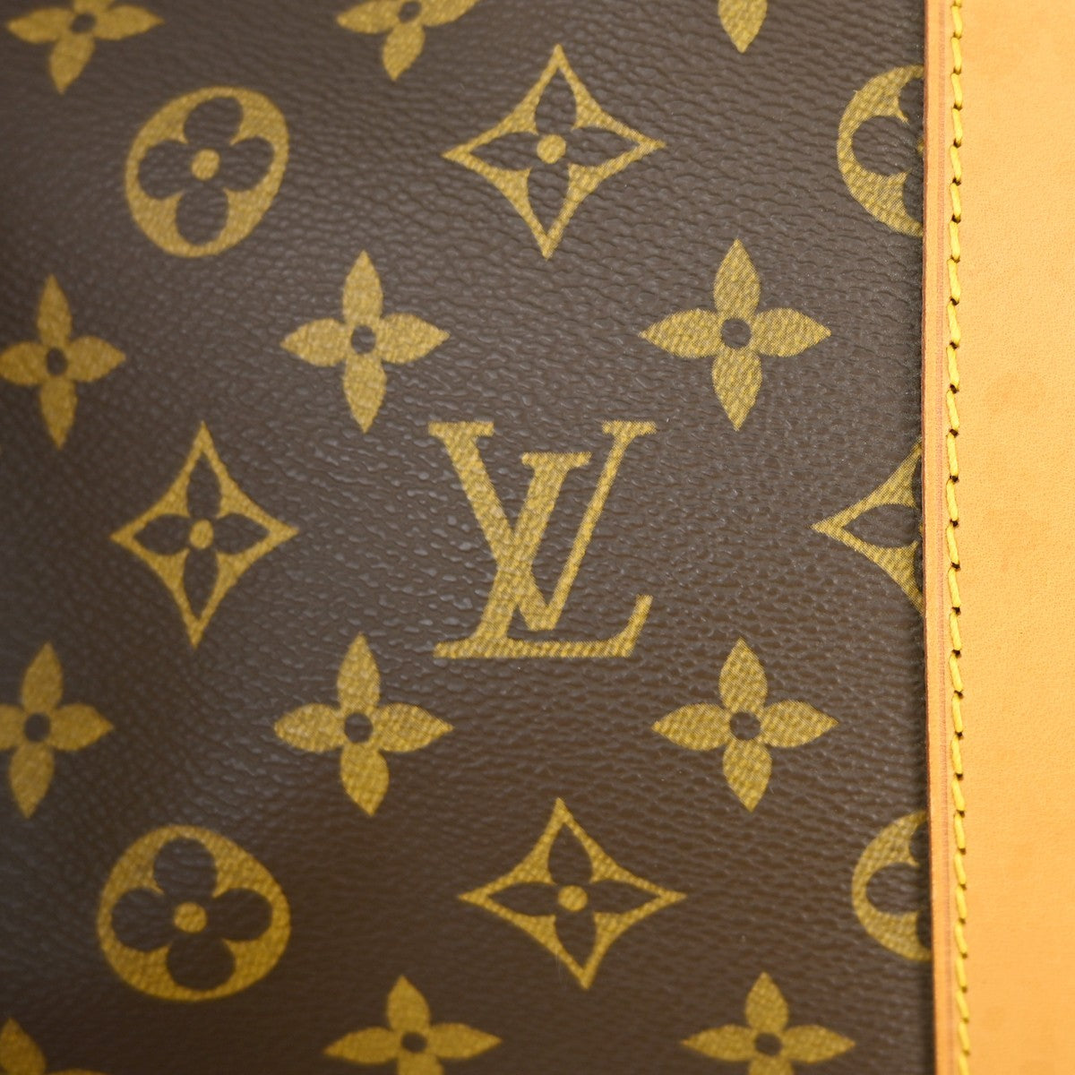 Louis Vuitton Keepall Monogram Canvas Brown Canvas Travel Bag Bag (Pre-Owned)