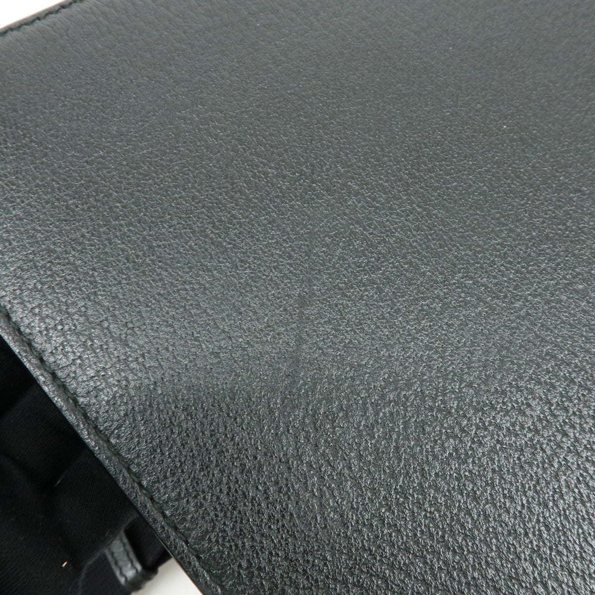 Gucci Web Strap Front Zip Messenger Leather Black Leather Handbag (Pre-Owned)