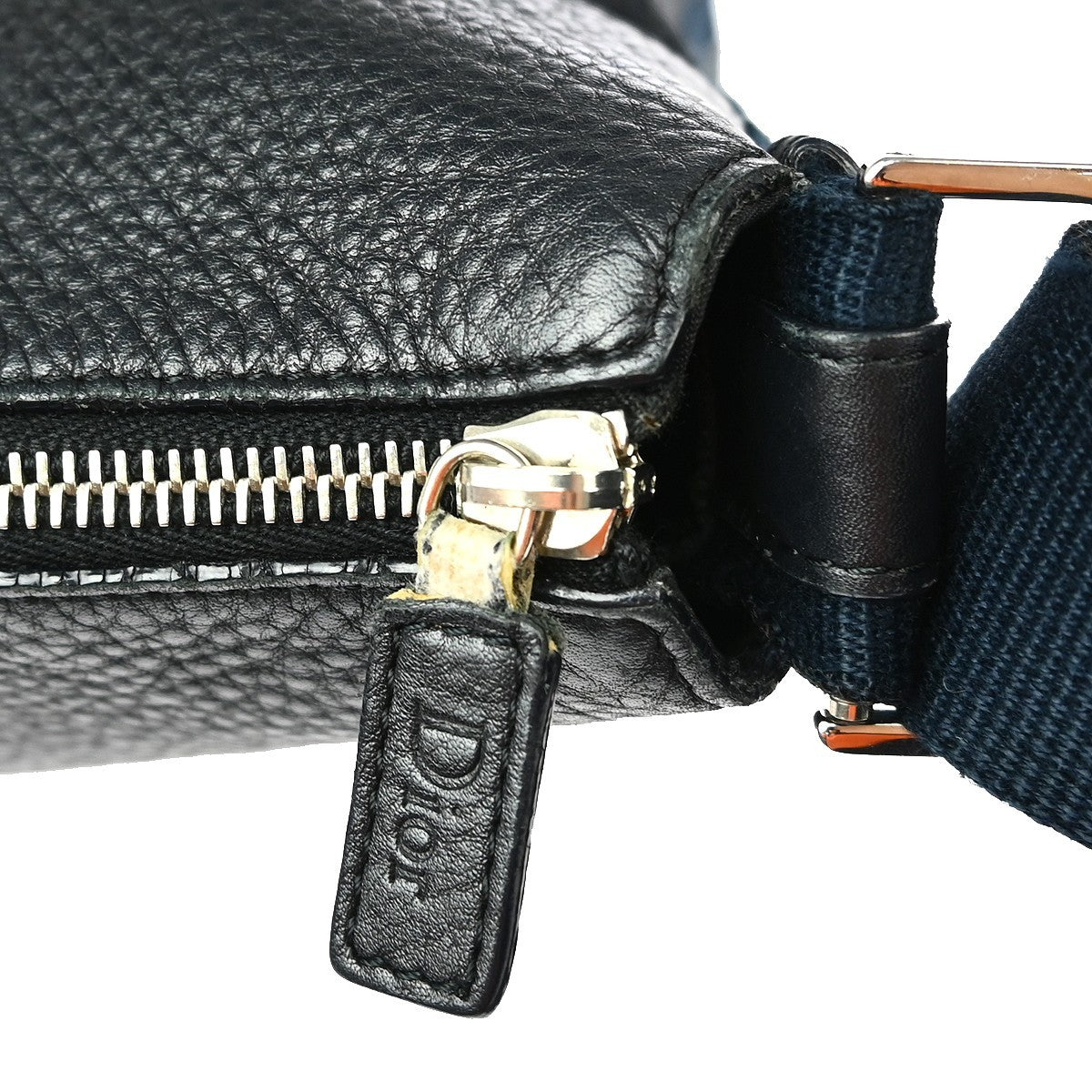 Christian Dior Vintage Street Chic Messenger Diorissimo Canvas And Leather Black Canvas Shoulder Bag Bag (Pre-Owned)