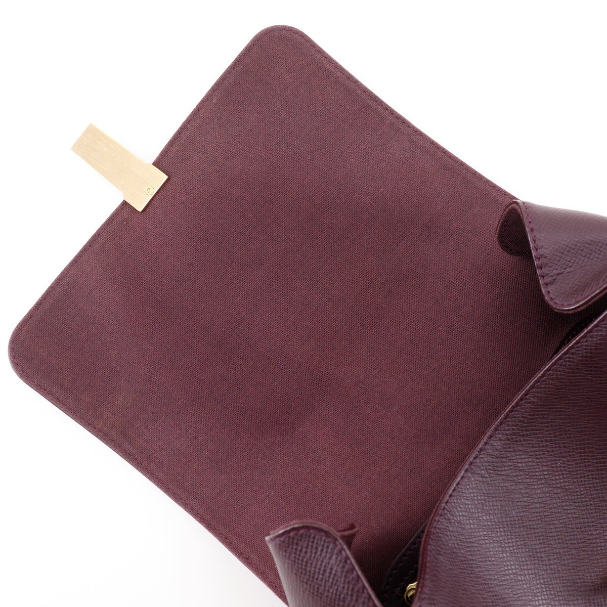 Louis Vuitton Yaranga Messenger Taiga Leather Burgundy Leather Shoulder Bag Bag (Pre-Owned)