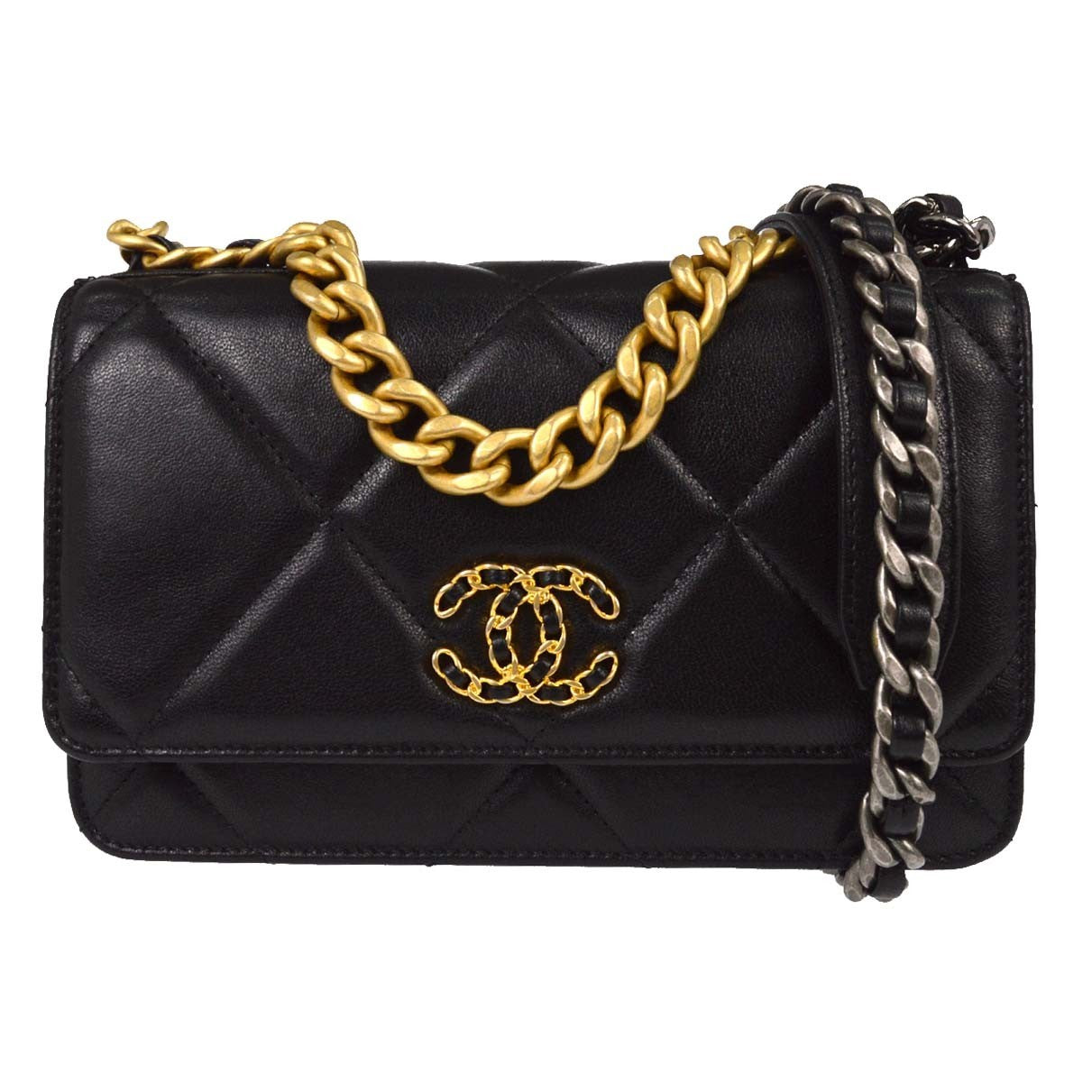 Chanel 19 Flap Bag Quilted Lambskin Black Leather Shoulder Bag Bag (Pre-Owned)