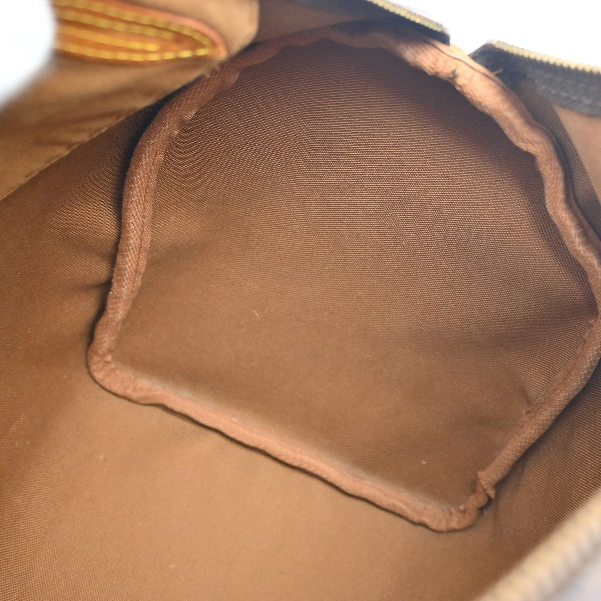 Louis Vuitton Speedy Monogram Brown Canvas Handbag (Pre-Owned)