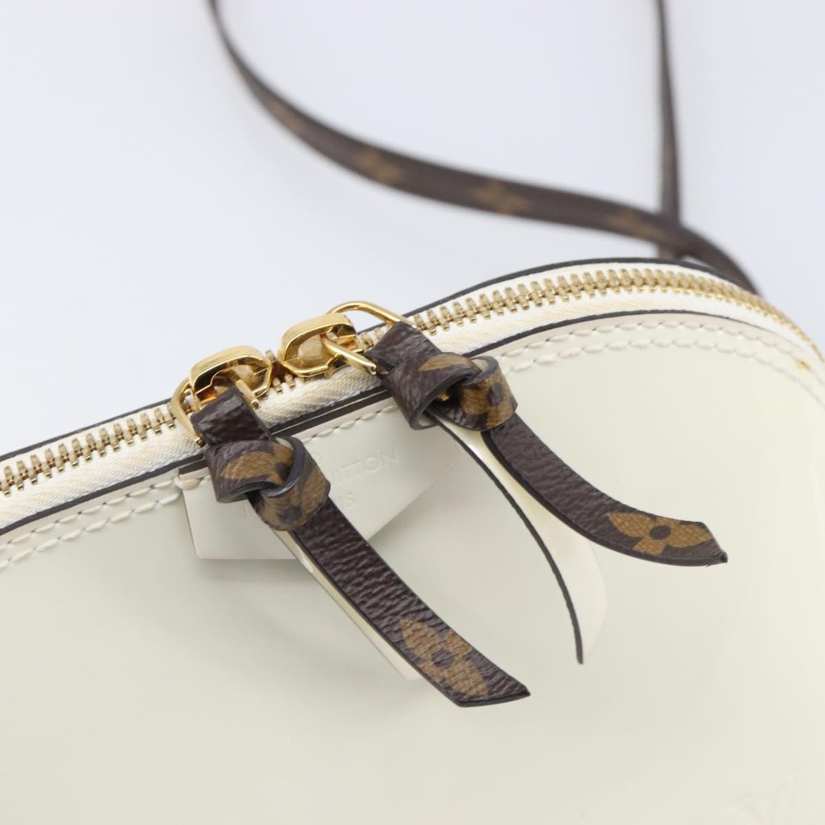 Louis Vuitton Alma Chain Vernis With Monogram Canvas White Patent_Leather Handbag (Pre-Owned)