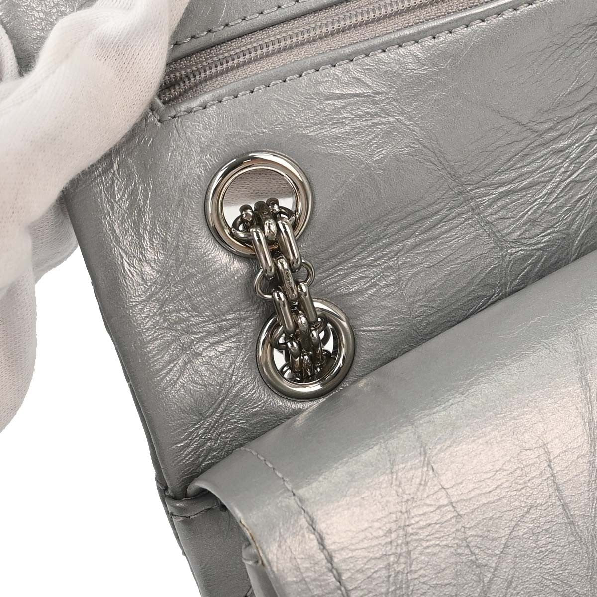 Chanel Reissue 2.55 Double Compartment Flap Quilted Aged Calfskin Silver Calfskin Shoulder Bag Bag (Pre-Owned)