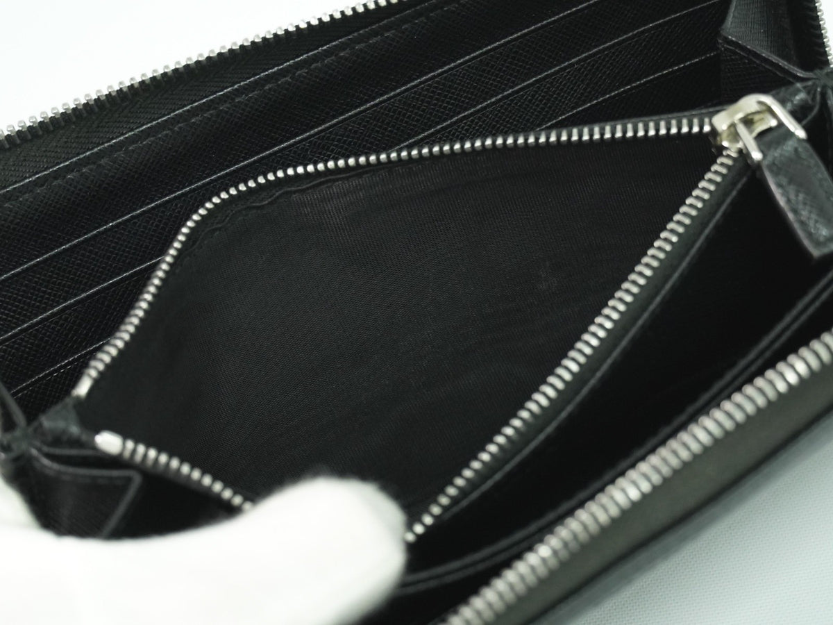 Prada Saffiano Leather Black Leather Wallets Accessory (Pre-Owned)