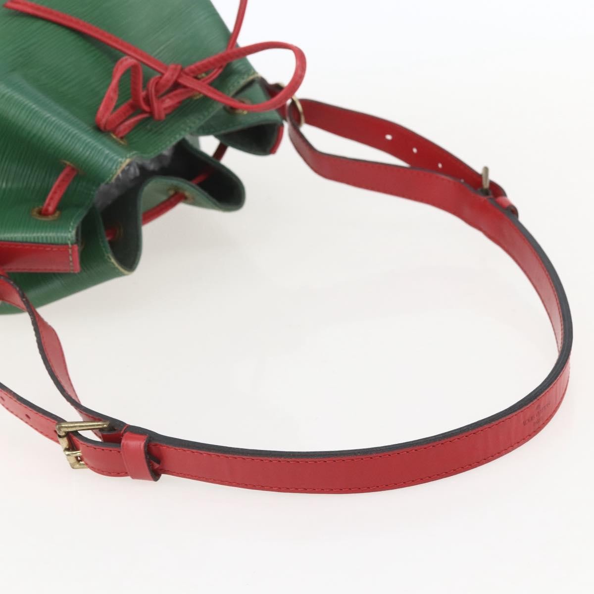Louis Vuitton Bicolor Petit Noe Epi Leather Green Leather Shoulder Bag Bag (Pre-Owned)
