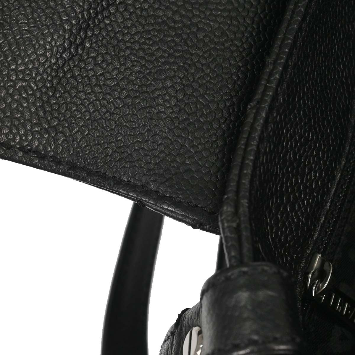 Chanel Mademoiselle Lock Quilted Caviar Black Leather Shoulder Bag Bag (Pre-Owned)