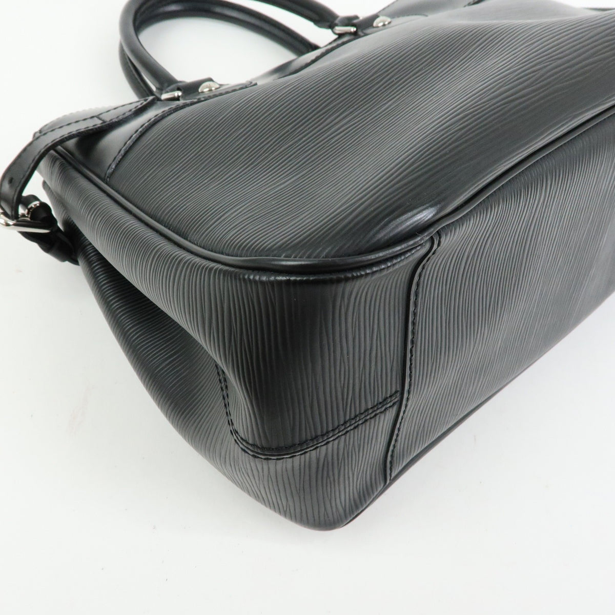 Louis Vuitton Passy Epi Leather Black Leather Tote Bag Bag (Pre-Owned)