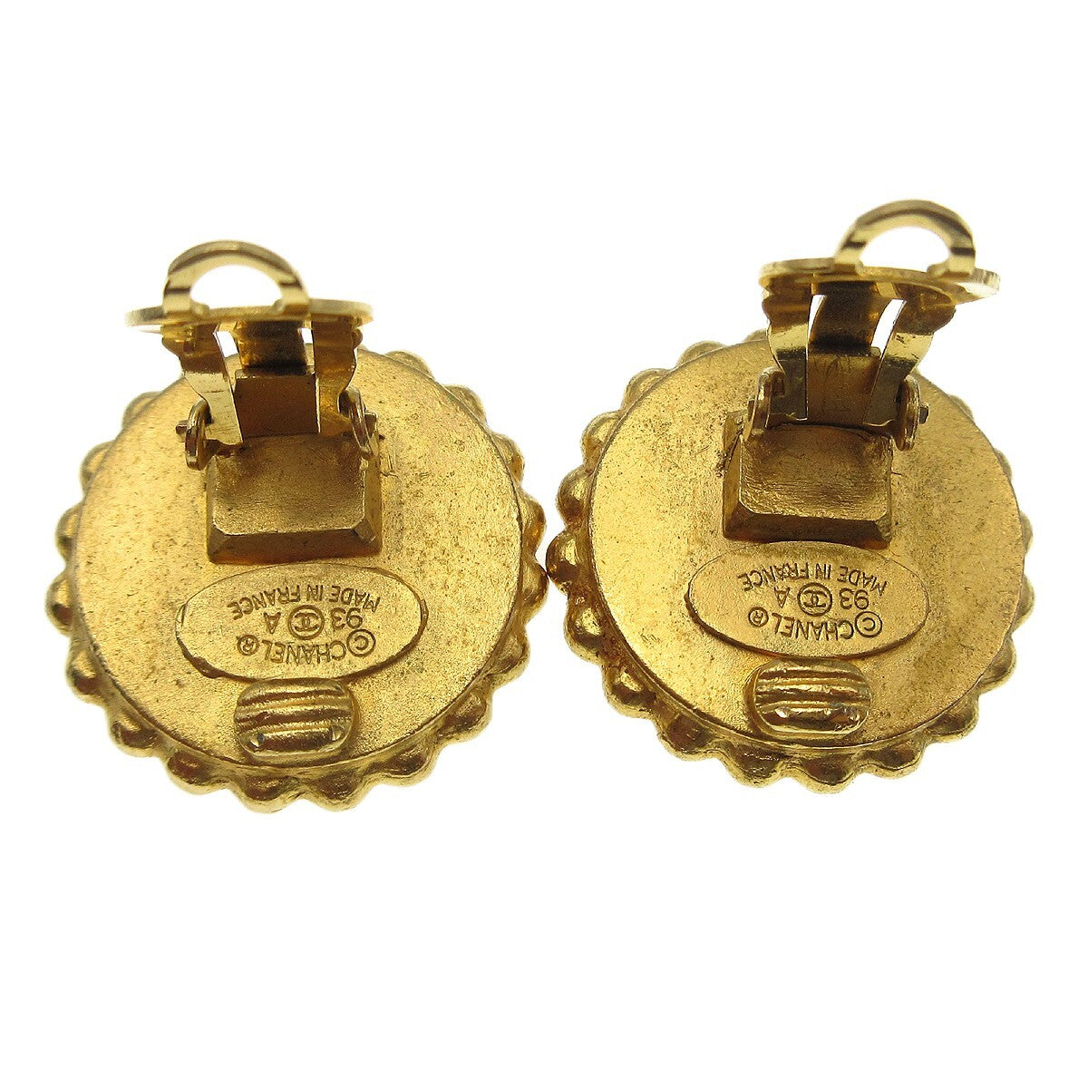 Chanel Cc Round Stud Metal And Enamel Gold Gold_Plated Earrings Jewelry (Pre-Owned)