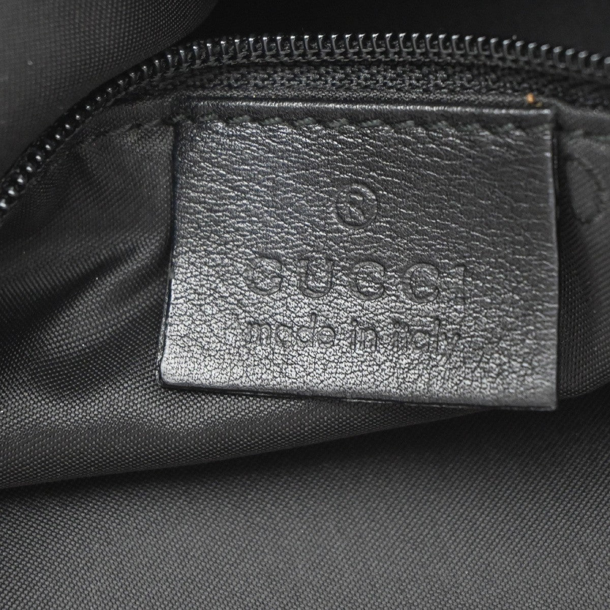 Gucci Vintage Web Half Moon Leather Black Leather Shoulder Bag Bag (Pre-Owned)
