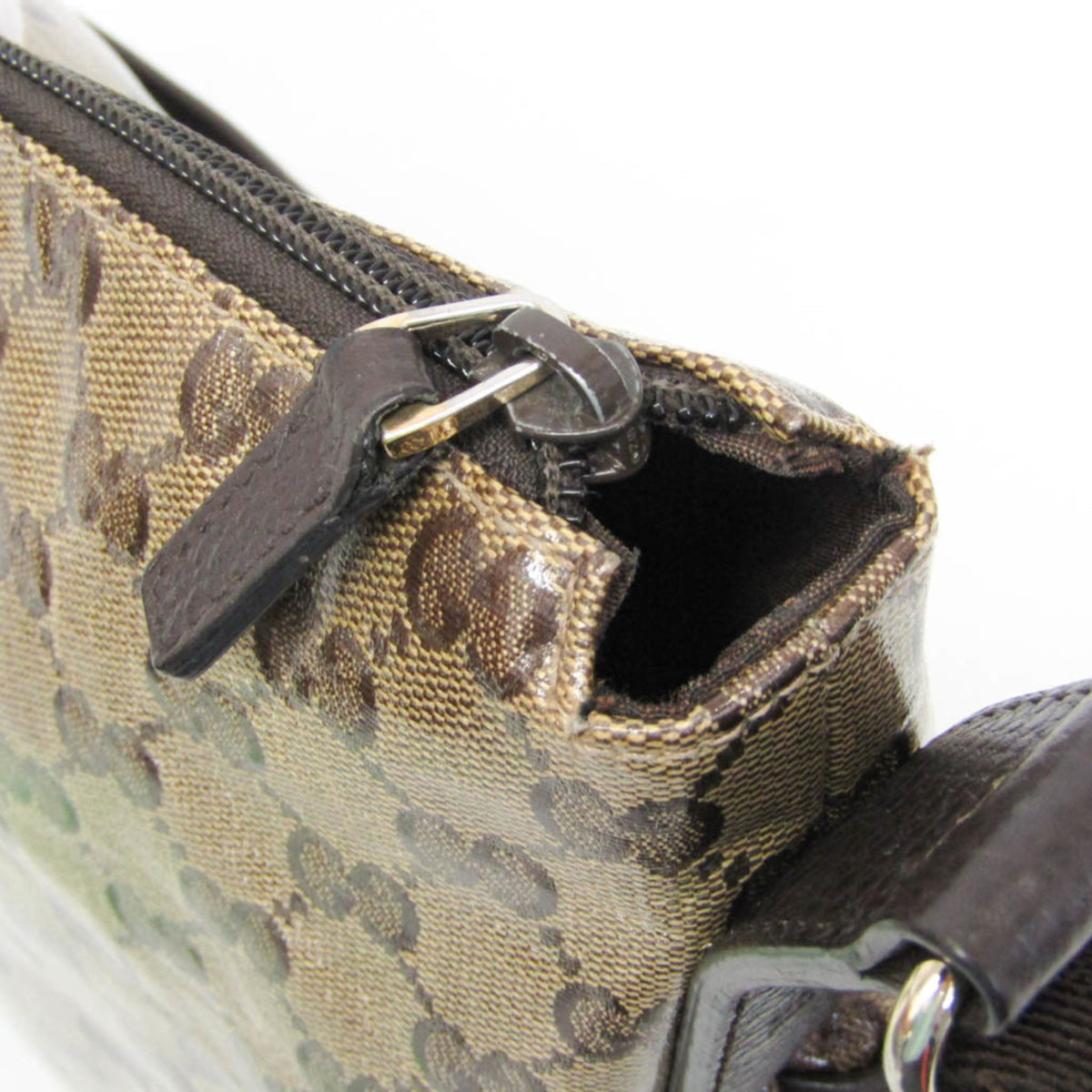 Gucci Front Pocket Messenger Gg Canvas And Leather Beige Canvas Shoulder Bag Bag (Pre-Owned)