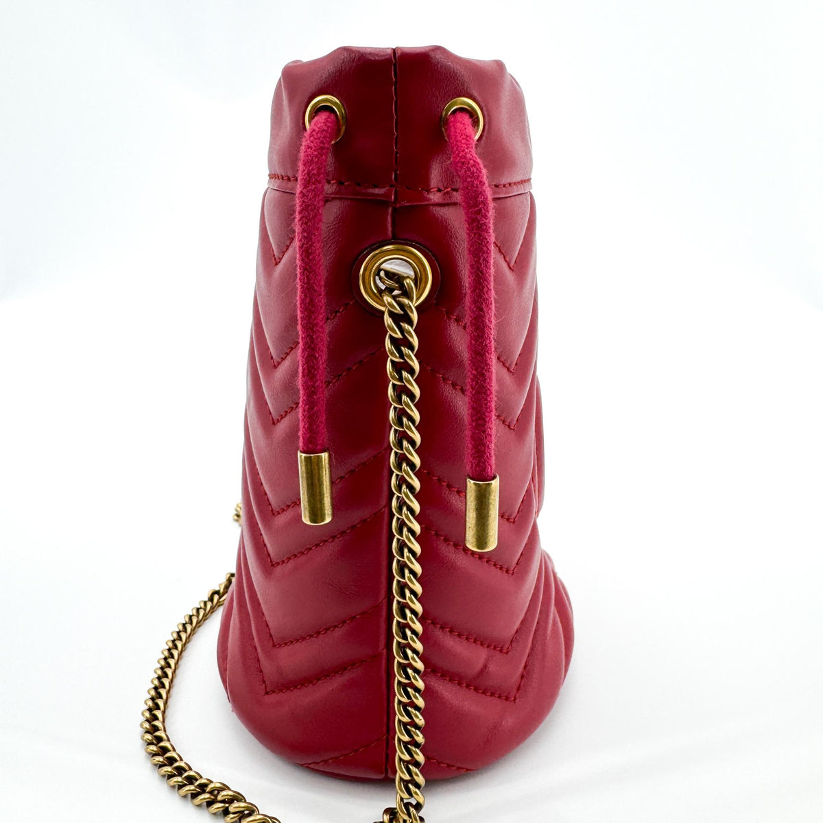 Gucci Gg Marmont Bucket Matelasse Leather Red Leather Shoulder Bag Bag (Pre-Owned)
