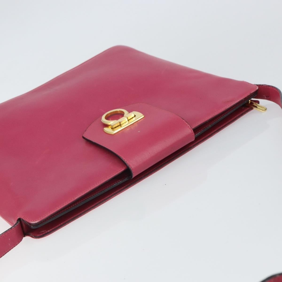 Salvatore Ferragamo Gancini Leather Pink Leather Shoulder Bag Bag (Pre-Owned)