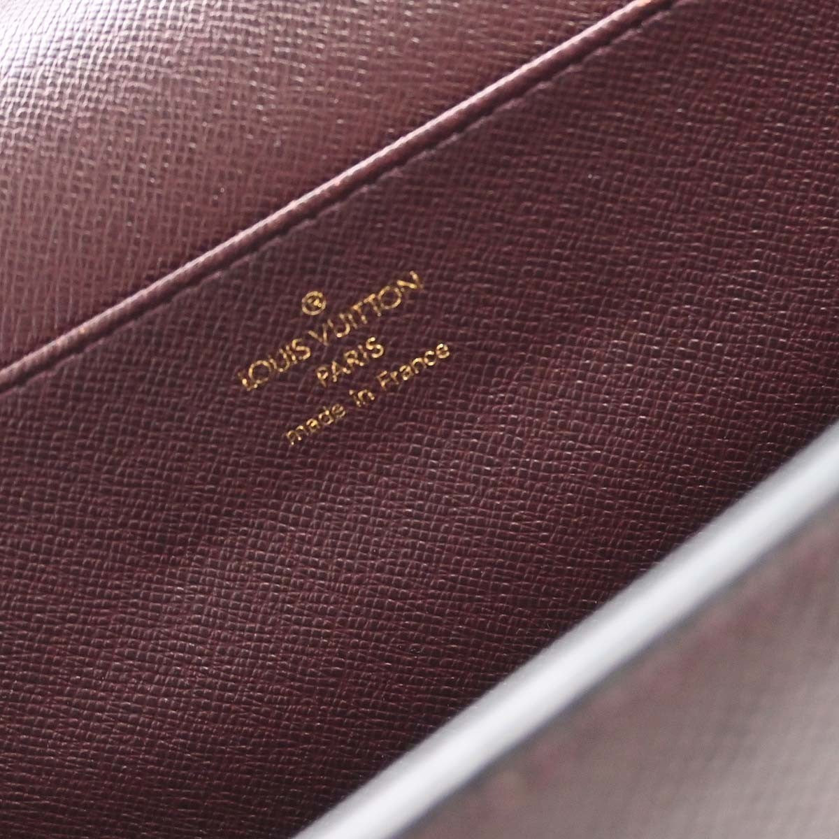 Louis Vuitton Serviette Moskova Taiga Leather Purple Leather Briefcase Bag (Pre-Owned)