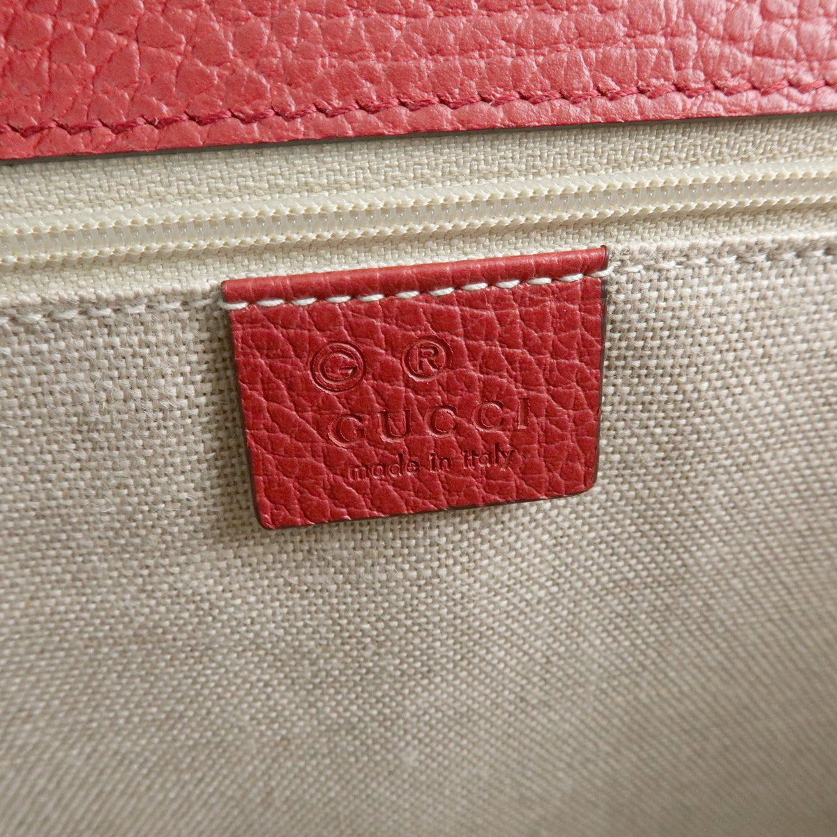 Gucci Interlocking Leather Red Leather Shoulder Bag Bag (Pre-Owned)