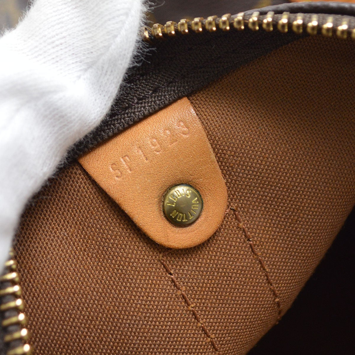 Louis Vuitton Keepall Monogram Canvas Brown Canvas Travel Bag Bag (Pre-Owned)