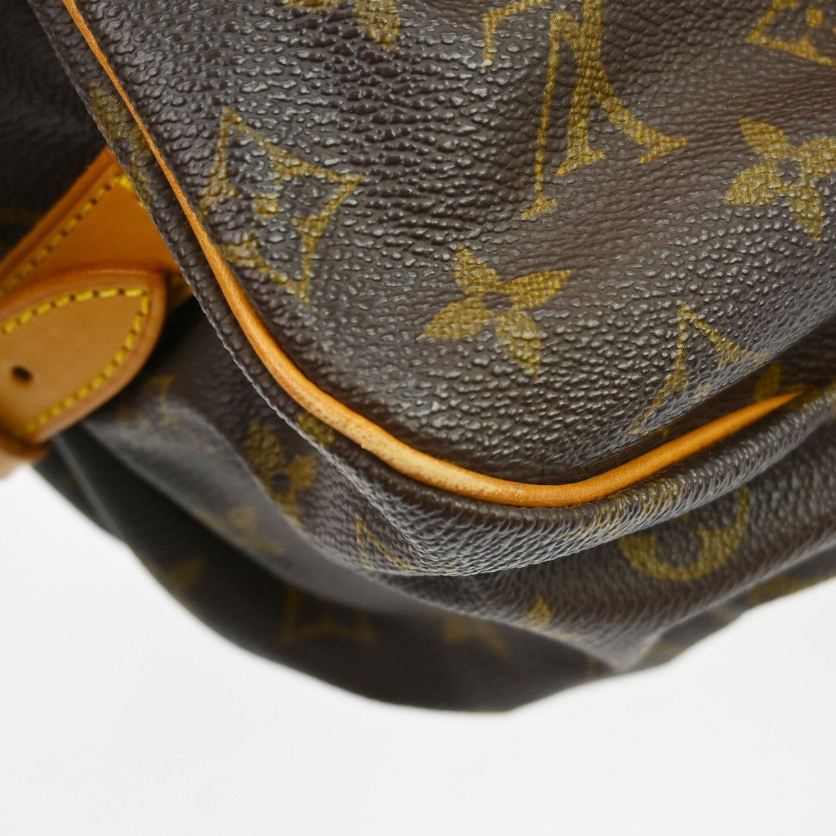 Louis Vuitton Saumur Monogram Canvas Brown Canvas Shoulder Bag Bag (Pre-Owned)