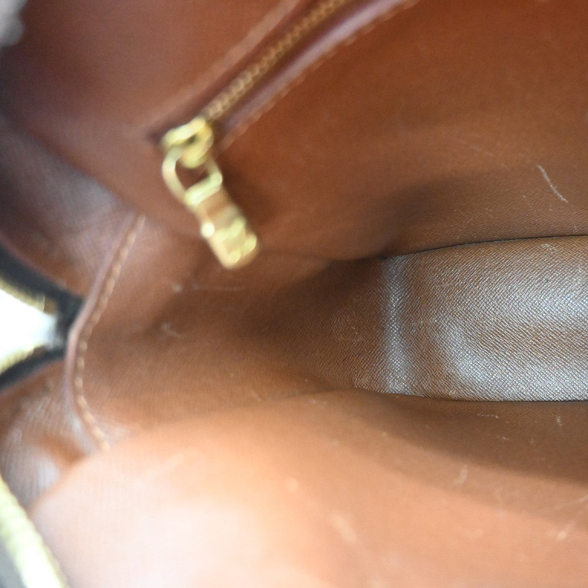 Louis Vuitton Nil Messenger Monogram Canvas Brown Canvas Handbag (Pre-Owned)