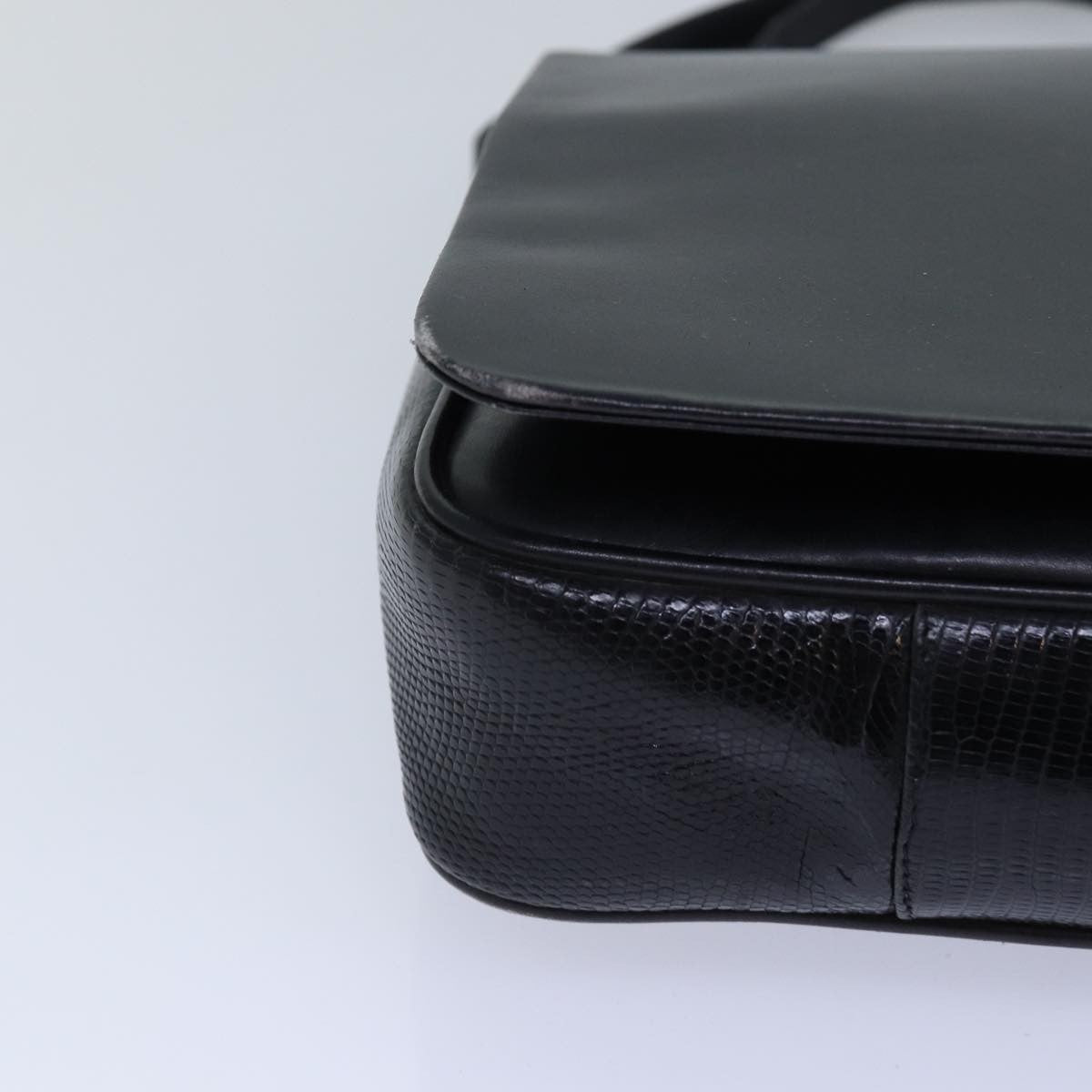 Salvatore Ferragamo Vintage Leather Black Leather Shoulder Bag Bag (Pre-Owned)