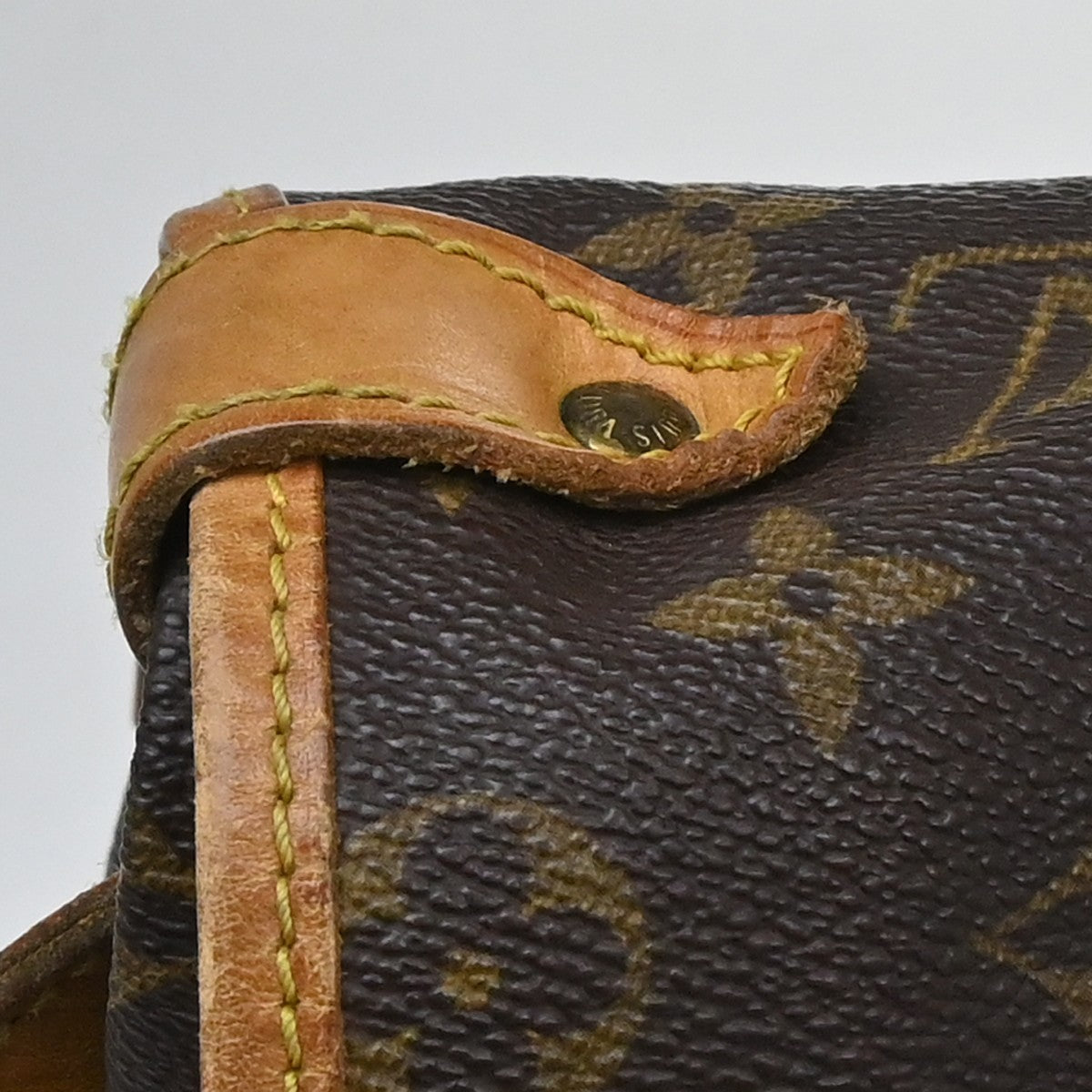 Louis Vuitton Saumur Monogram Canvas Brown Canvas Shoulder Bag Bag (Pre-Owned)