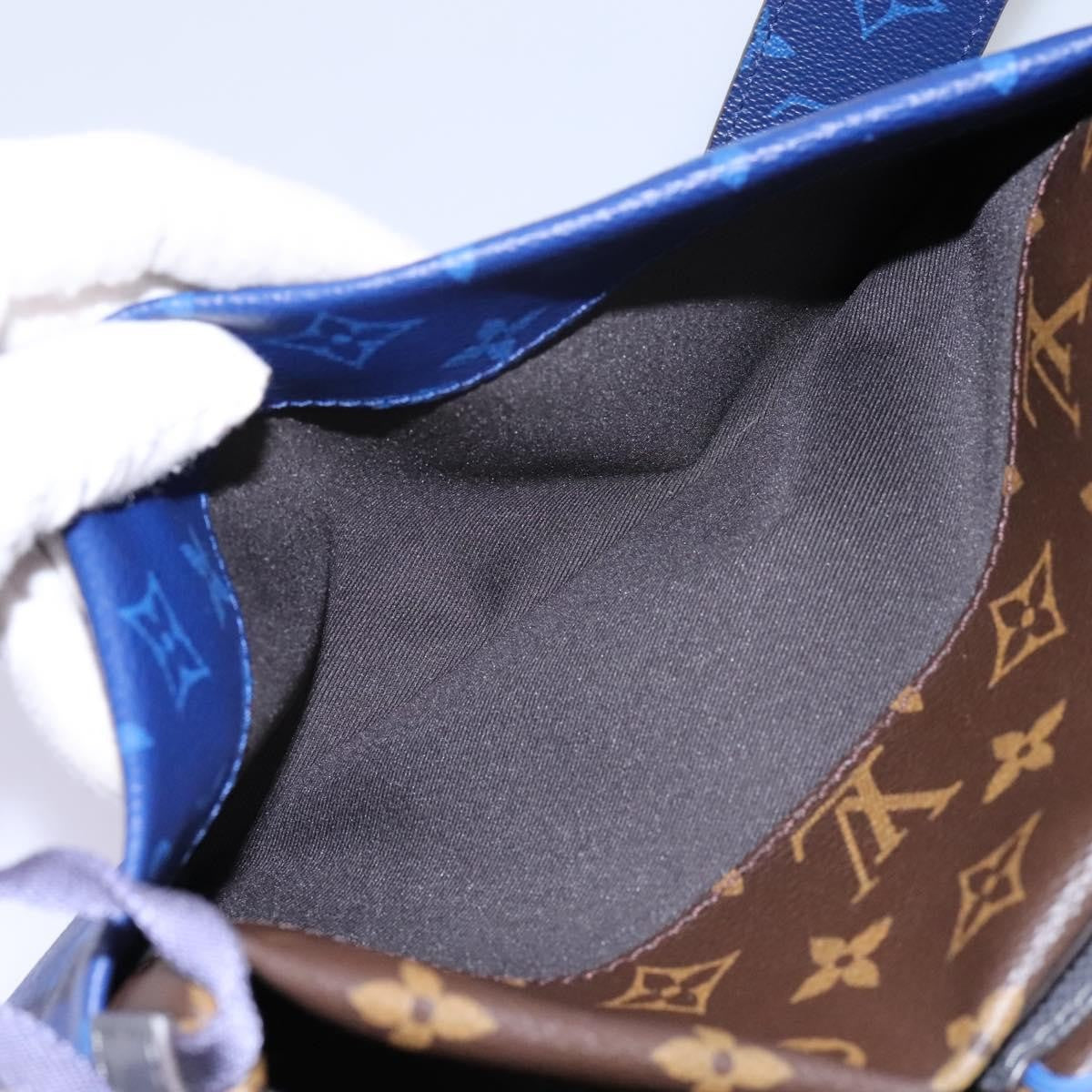 Louis Vuitton Outdoor Limited Edition Monogram Pacific Canvas Blue Canvas Shoulder Bag Bag (Pre-Owned)