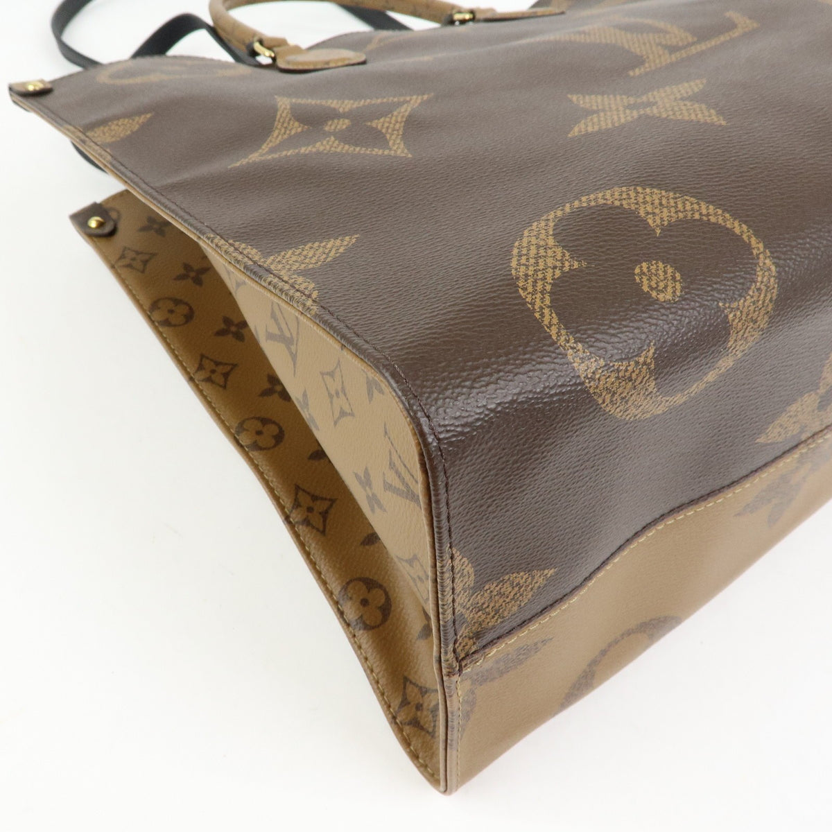 Louis Vuitton Onthego Reverse Monogram Giant Brown Canvas Tote Bag Bag (Pre-Owned)