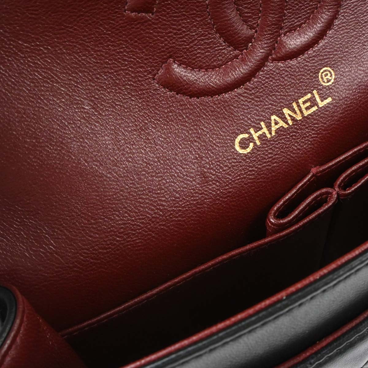 Chanel Timeless - Classic Double Flap Leather Black Leather Shoulder Bag Bag (Pre-Owned)