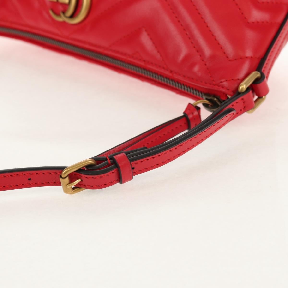 Gucci Gg Marmont Pochette Shoulder Matelasse Leather Red Leather Clutche & Pouche Bag (Pre-Owned)