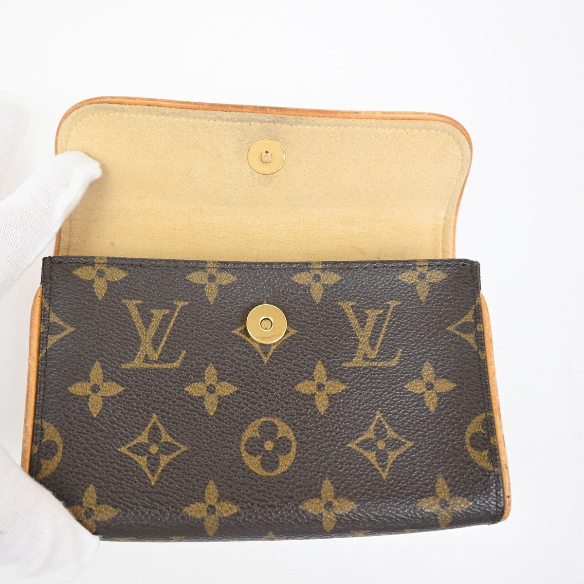 Louis Vuitton Florentine Waist Monogram Canvas Brown Leather Clutche & Pouche Bag (Pre-Owned)