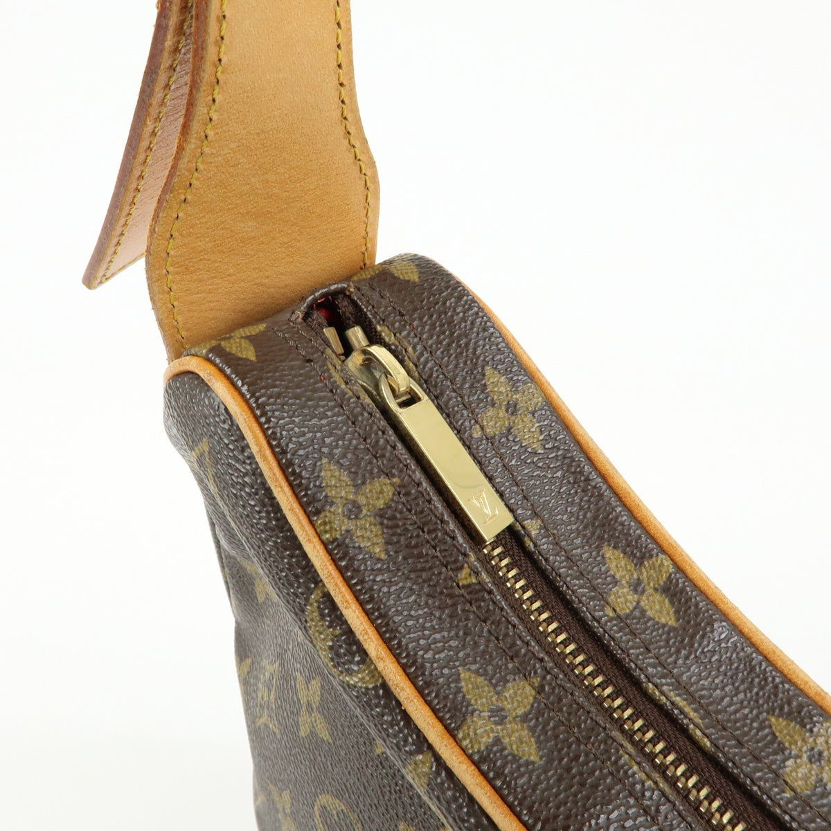 Louis Vuitton Croissant Monogram Canvas Brown Canvas Handbag (Pre-Owned)