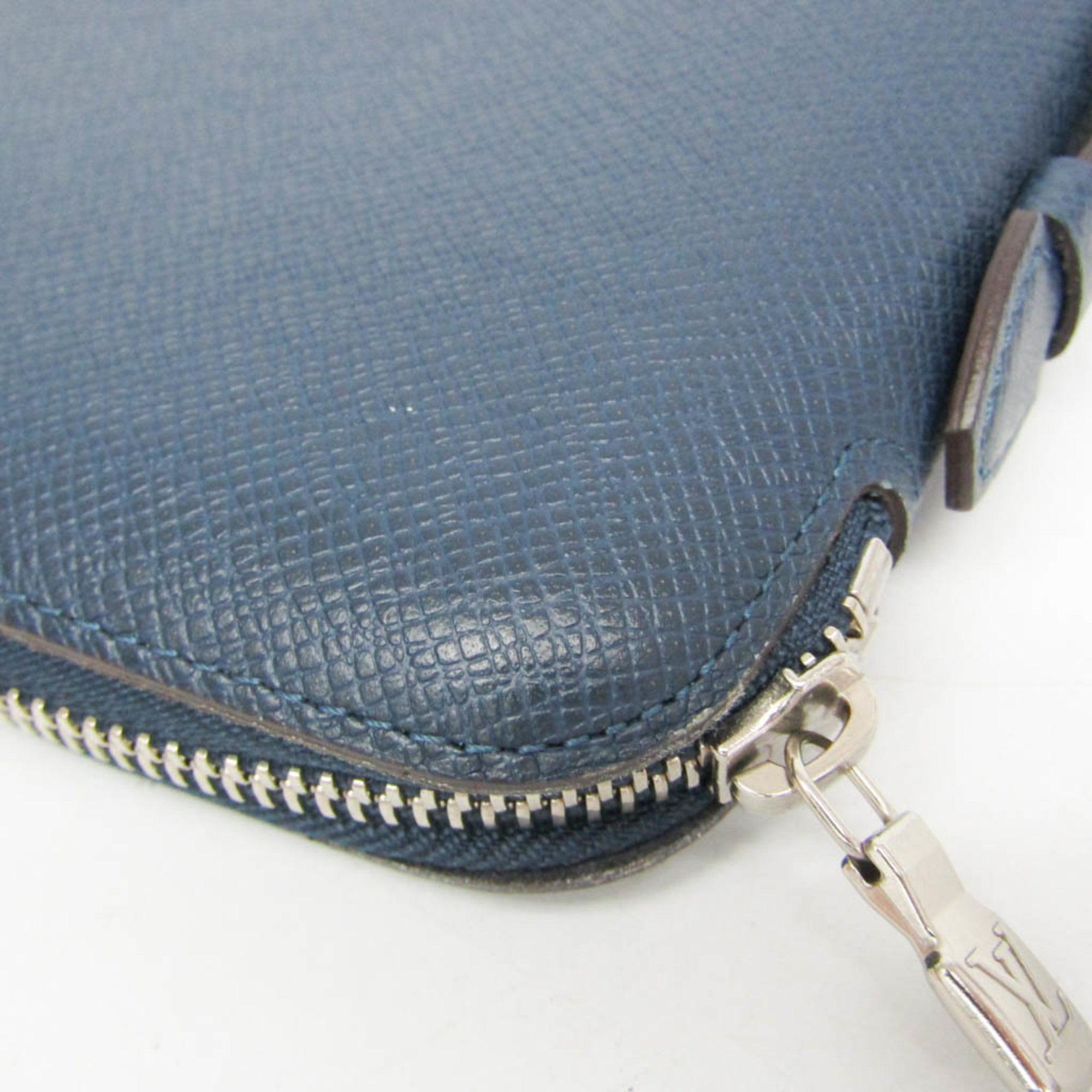 Louis Vuitton Atoll Organizer Taiga Leather Blue Leather Wallets Accessory (Pre-Owned)