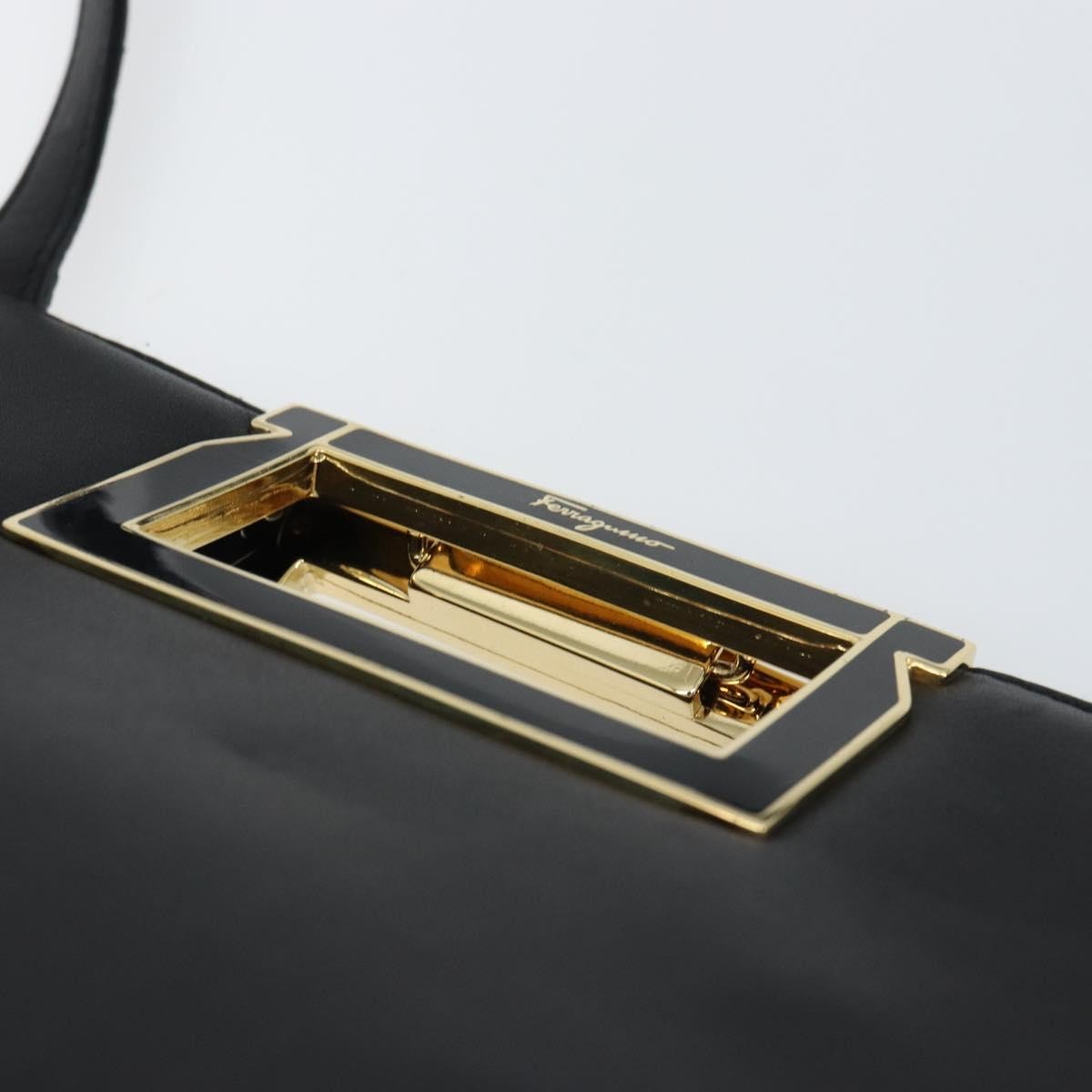 Salvatore Ferragamo Gancini Leather Black Leather Shoulder Bag Bag (Pre-Owned)