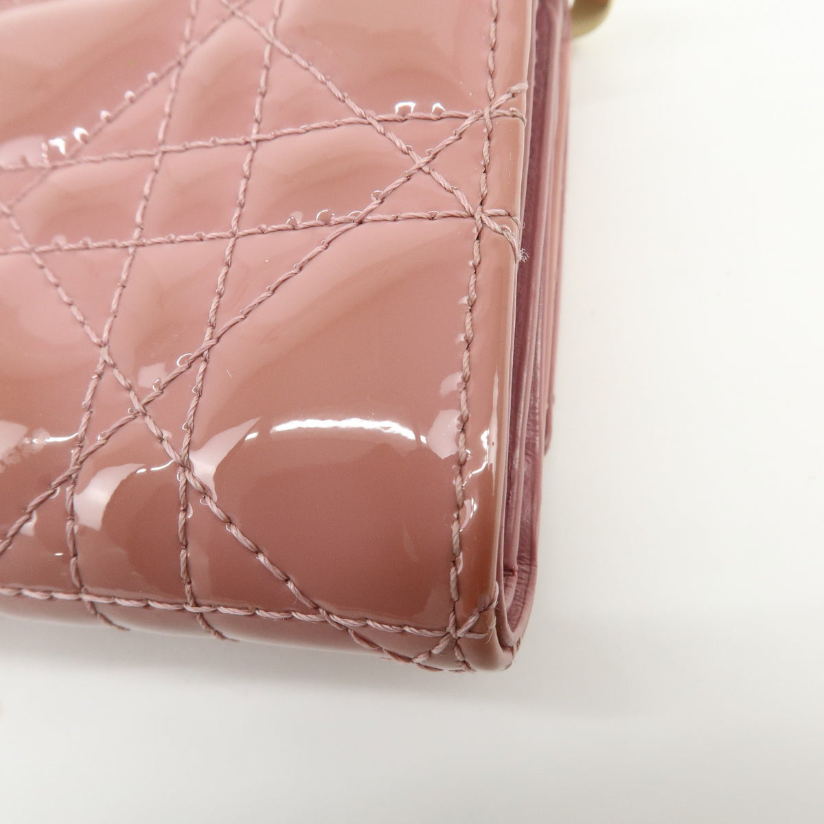 Christian Dior Lady Dior Cannage Quilt Leather Pink Patent_Leather Wallets Accessory (Pre-Owned)