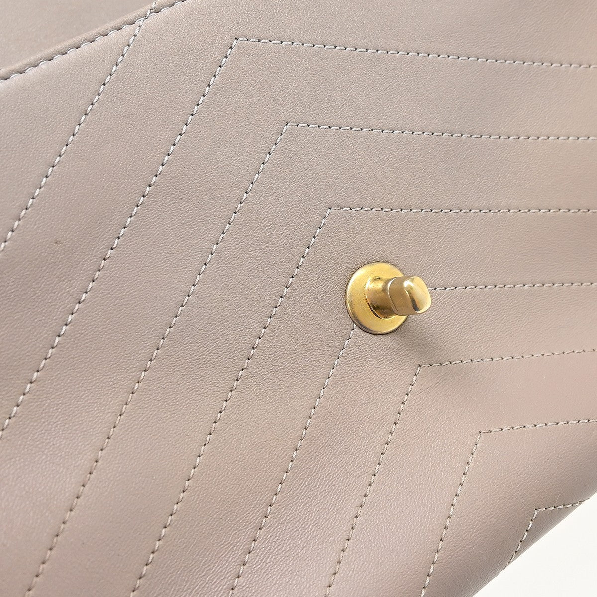 Chanel Envelope Compartment Flap Chevron Calfskin Purple Leather Crossbody Bag Bag (Pre-Owned)