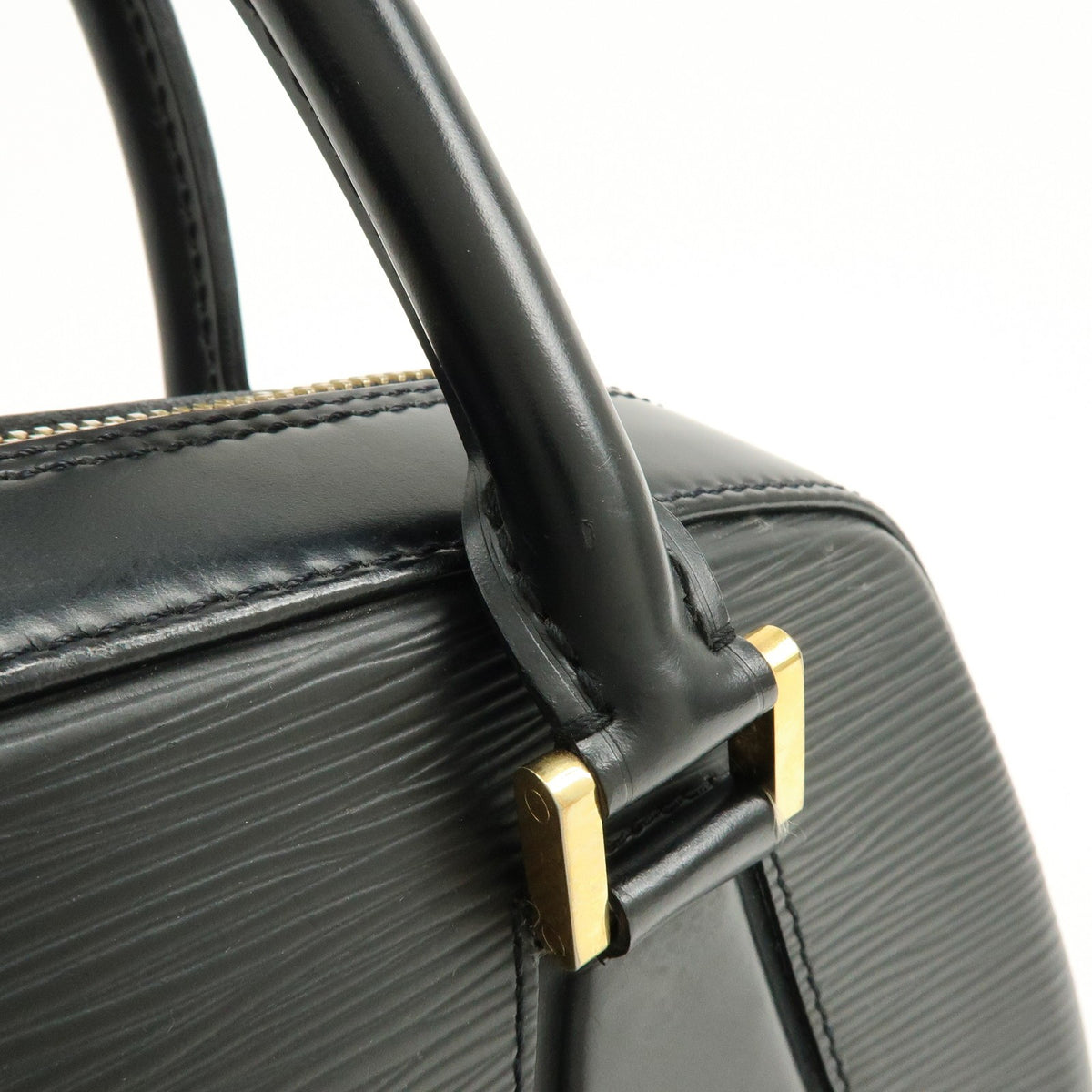 Louis Vuitton Sablons Epi Leather Black Leather Handbag (Pre-Owned)