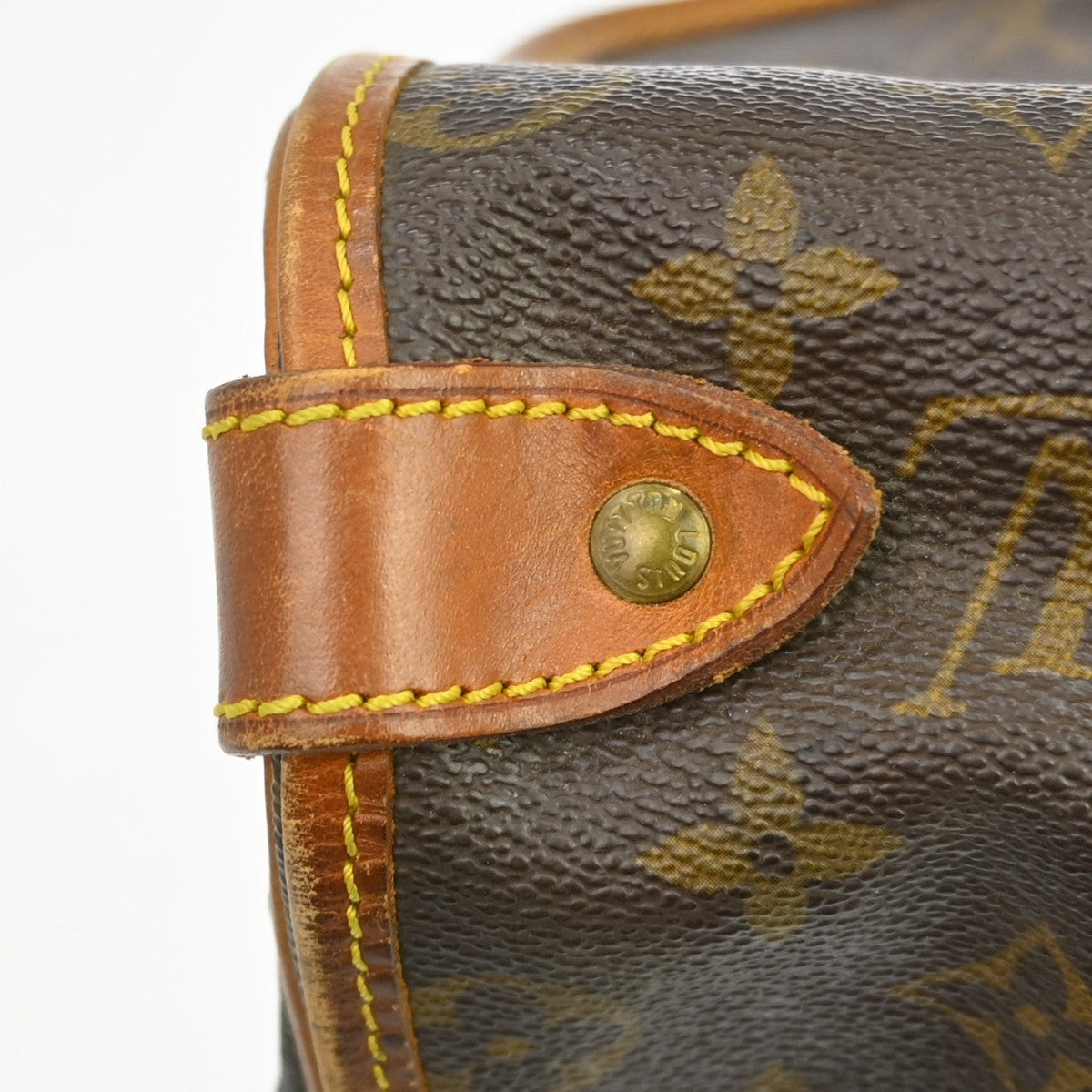 Louis Vuitton Saumur Monogram Canvas Brown Canvas Shoulder Bag Bag (Pre-Owned)