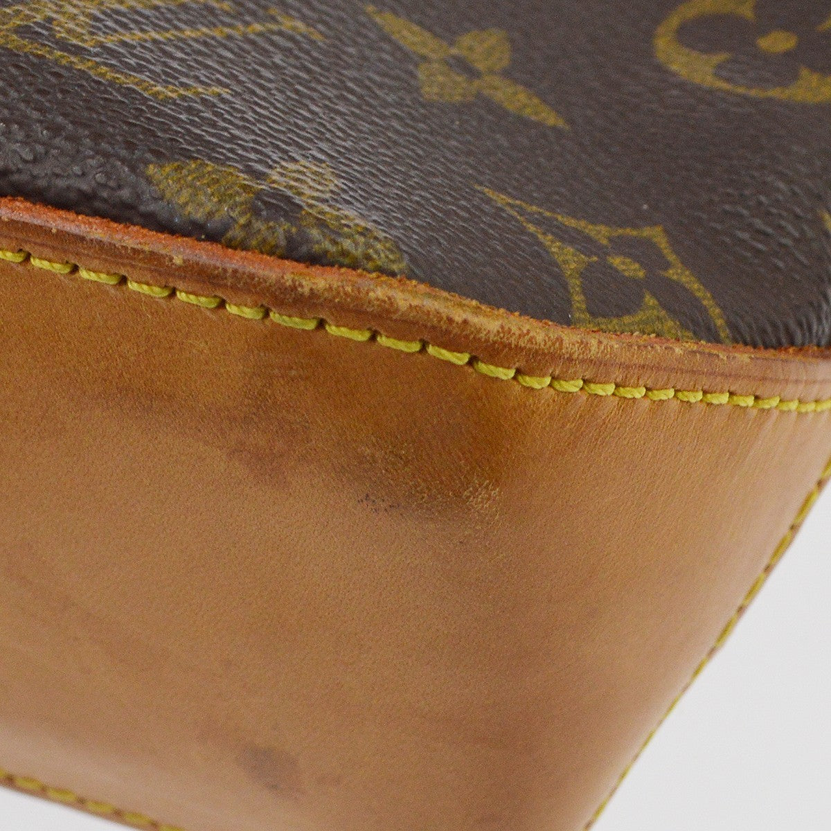 Louis Vuitton Trotteur Monogram Canvas Brown Canvas Handbag (Pre-Owned)