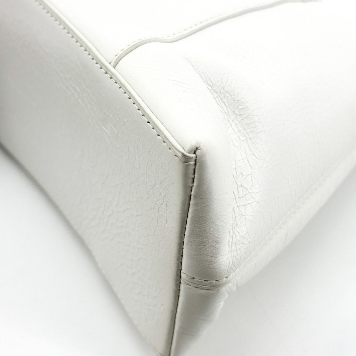 Balenciaga Downtown S Chain-Handle Leather White Leather Shoulder Bag Bag (Pre-Owned)