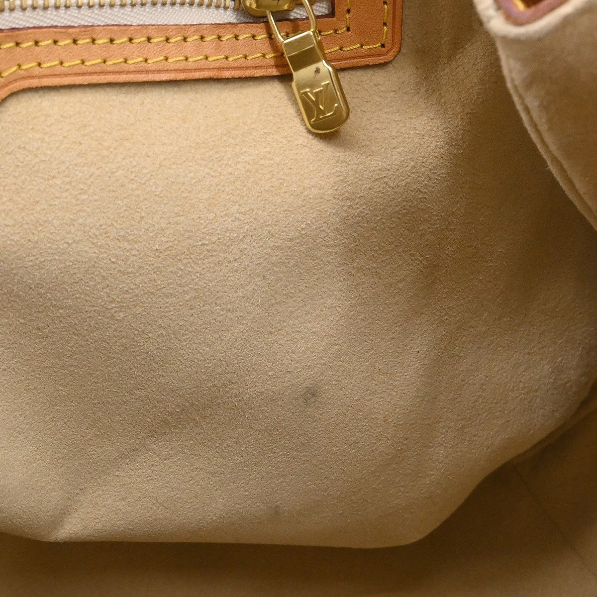 Louis Vuitton Hampstead Damier White Canvas Tote Bag Bag (Pre-Owned)
