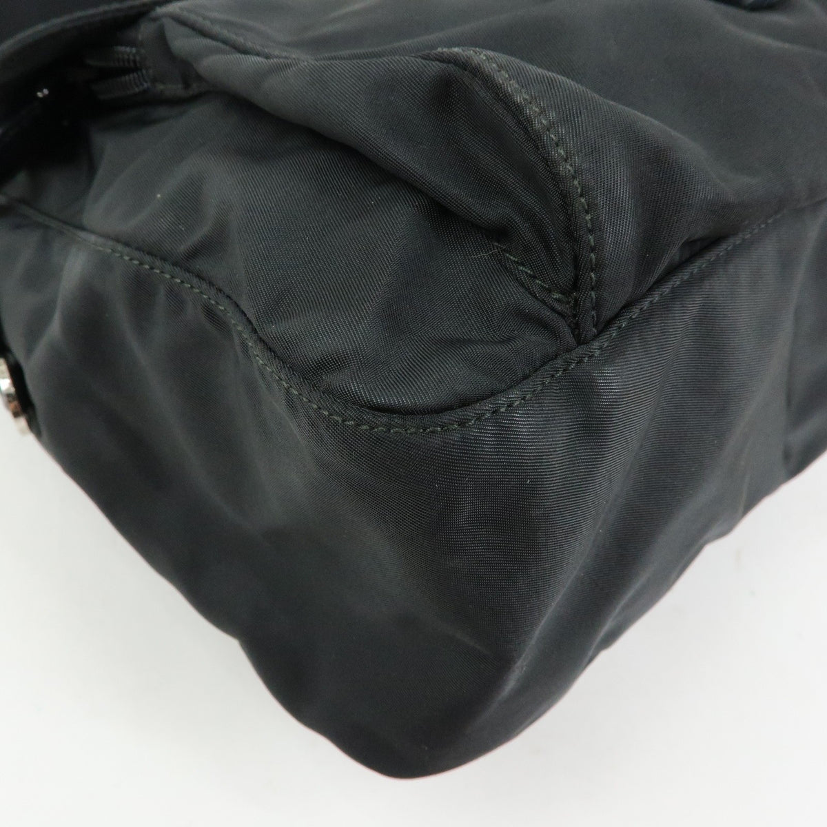 Prada Zip Buckle Messenger Tessuto Black Nylon Handbag (Pre-Owned)