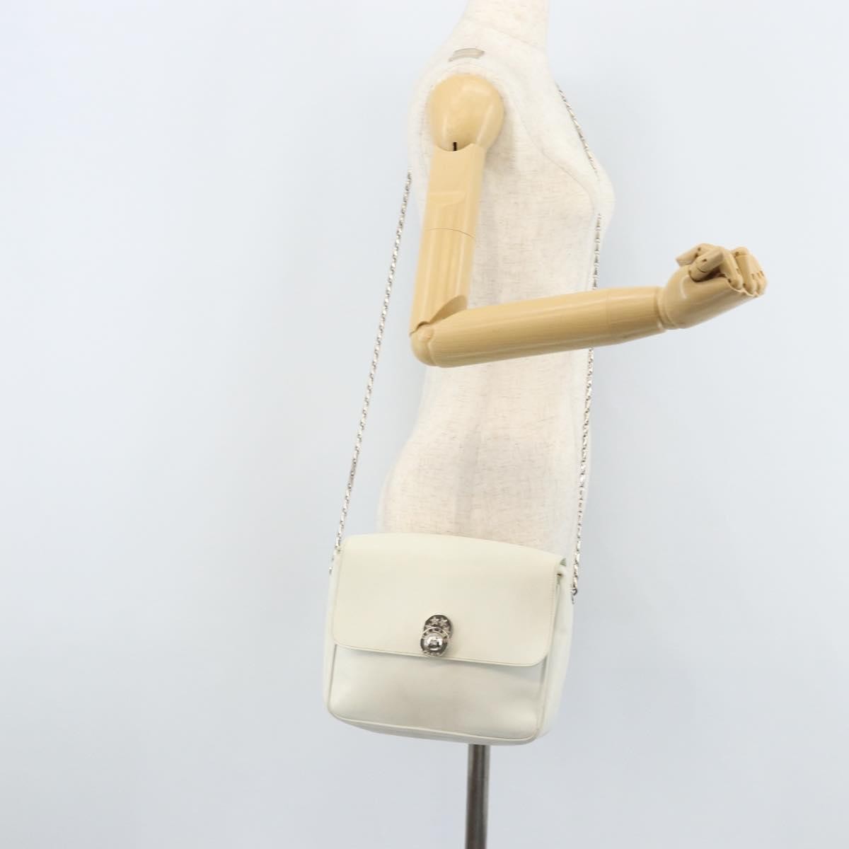 Celine Vintage Leather White Leather Shoulder Bag Bag (Pre-Owned)