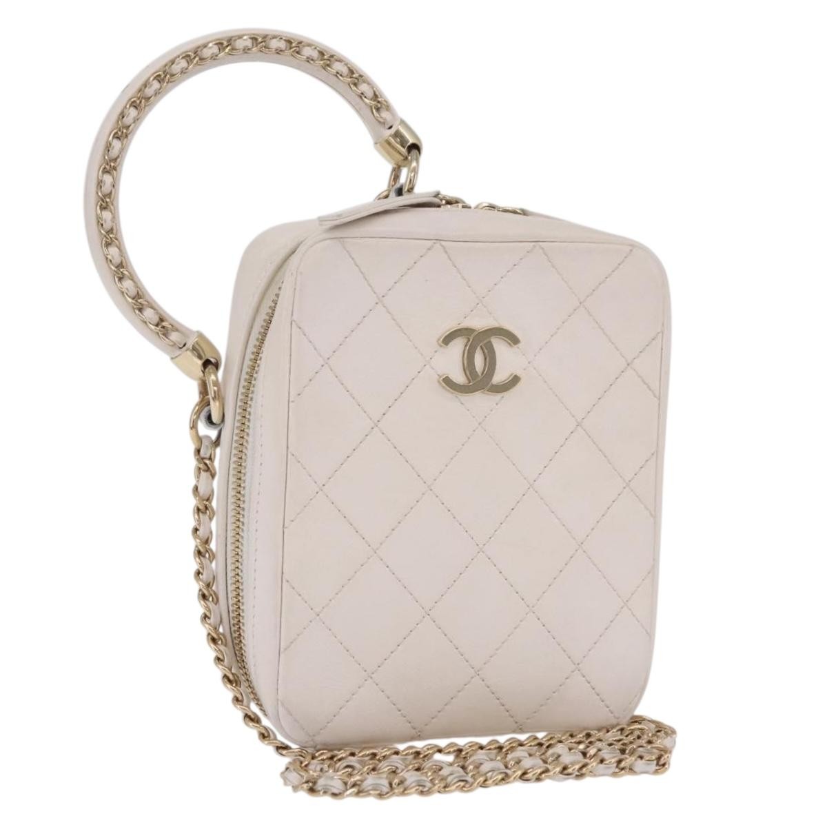 Chanel Zip Around Phone Case With Chain Quilted Lambskin White Leather Crossbody Bag Bag (Pre-Owned)