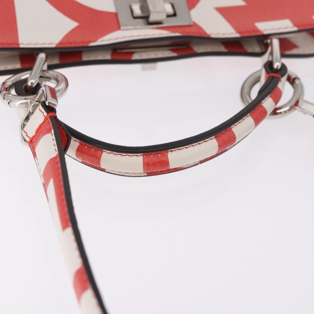 Fendi Peekaboo Leather White Leather Handbag (Pre-Owned)